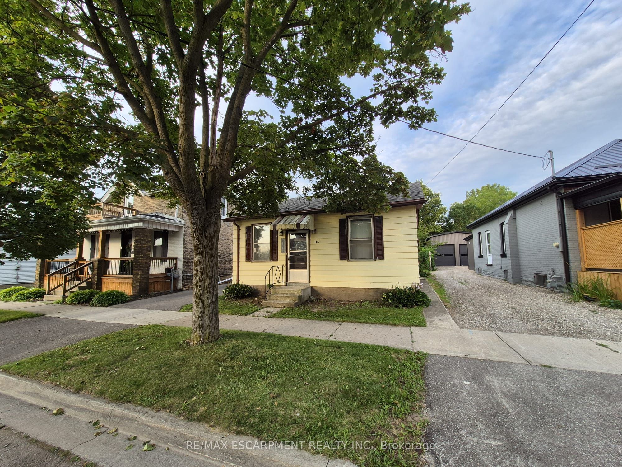 148 Pearl Street, Brantford, ON N3T 3P4 photo 2