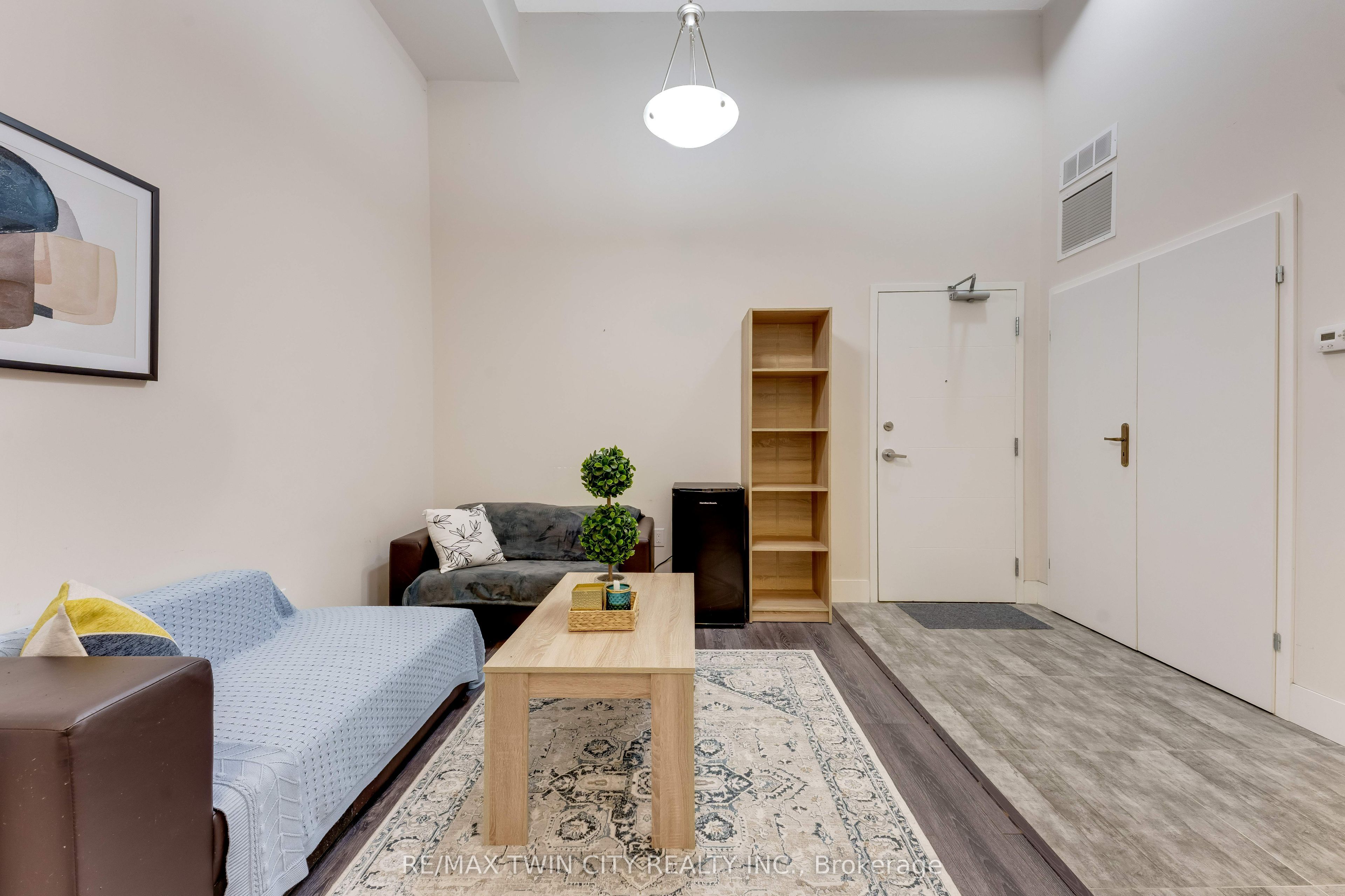 253 Albert Street 103, Waterloo, ON N2L 3T7 photo 5
