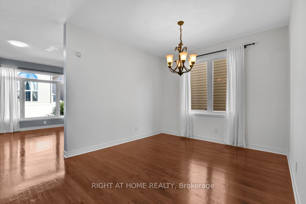 196 Lamplighters Drive, Barrhaven, ON K2J 0K9 photo 5