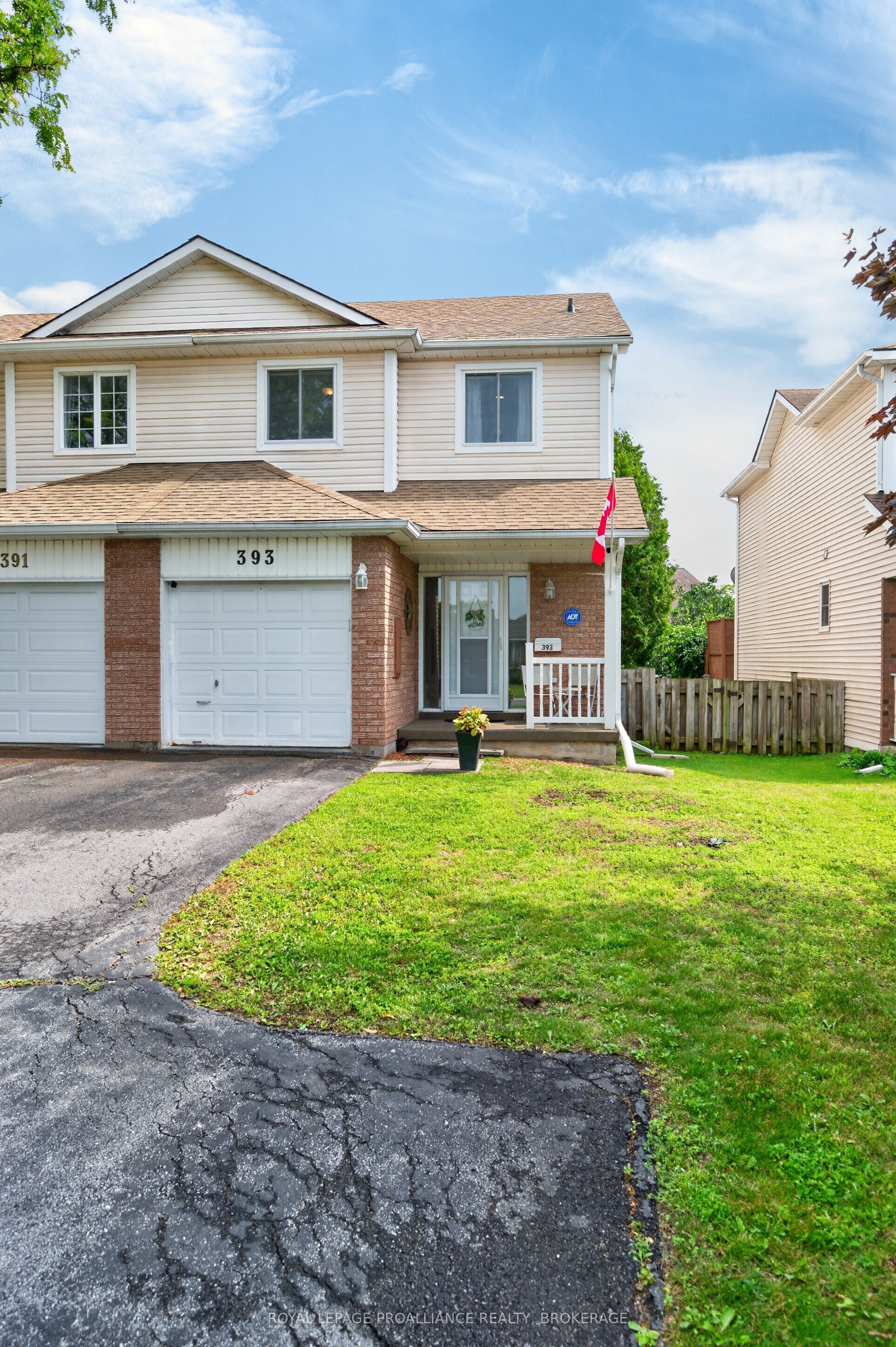 393 Malabar Drive, Kingston, ON K7M 8X1 photo 2