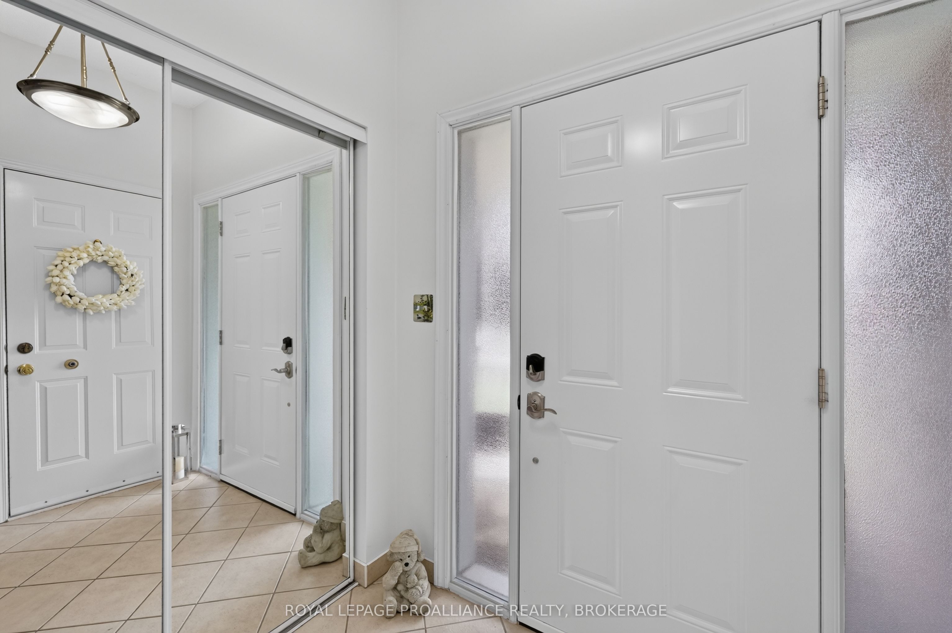 393 Malabar Drive, Kingston, ON K7M 8X1 photo 4