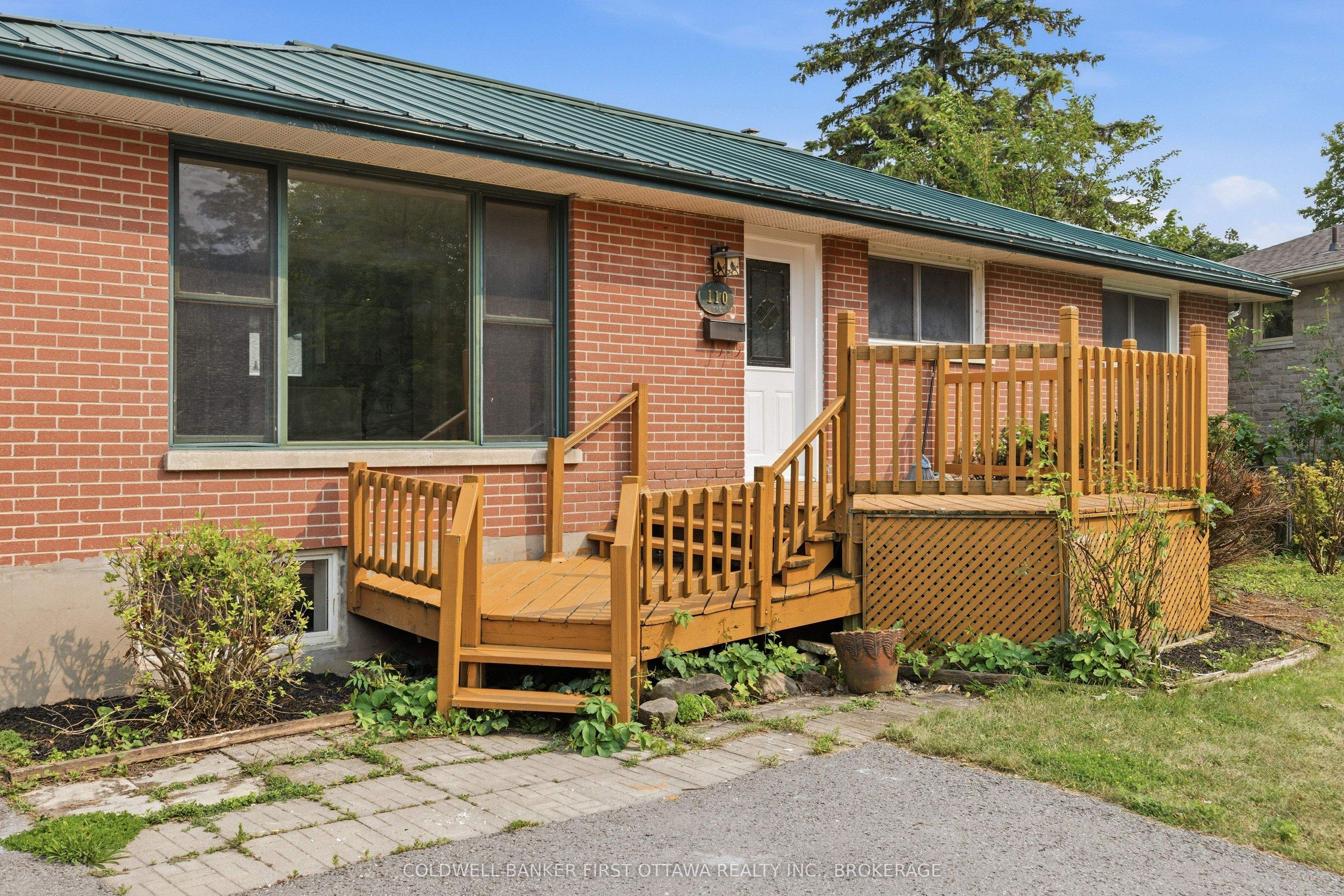 110 Liddell Crescent, Kingston, ON K7M 2T6 photo 3