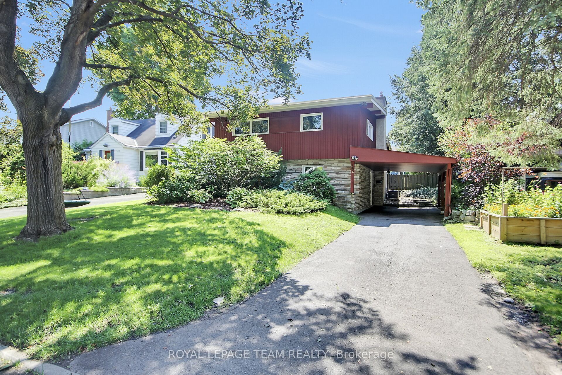 496 Bloor Avenue, Alta Vista and Area, ON K1G 0V3