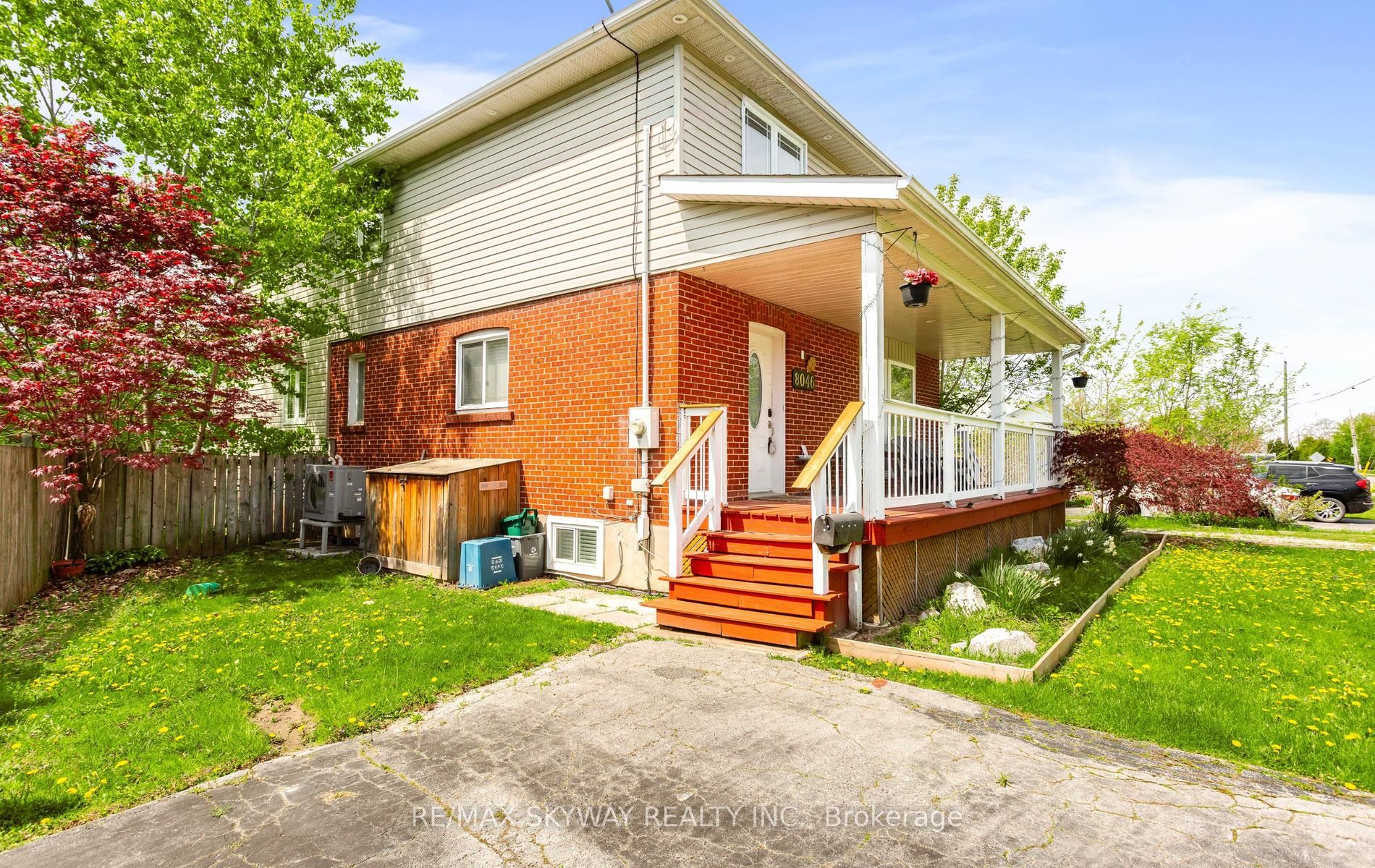 8046 Beaverdams Road, Niagara Falls, ON L2H 1R8 photo 4