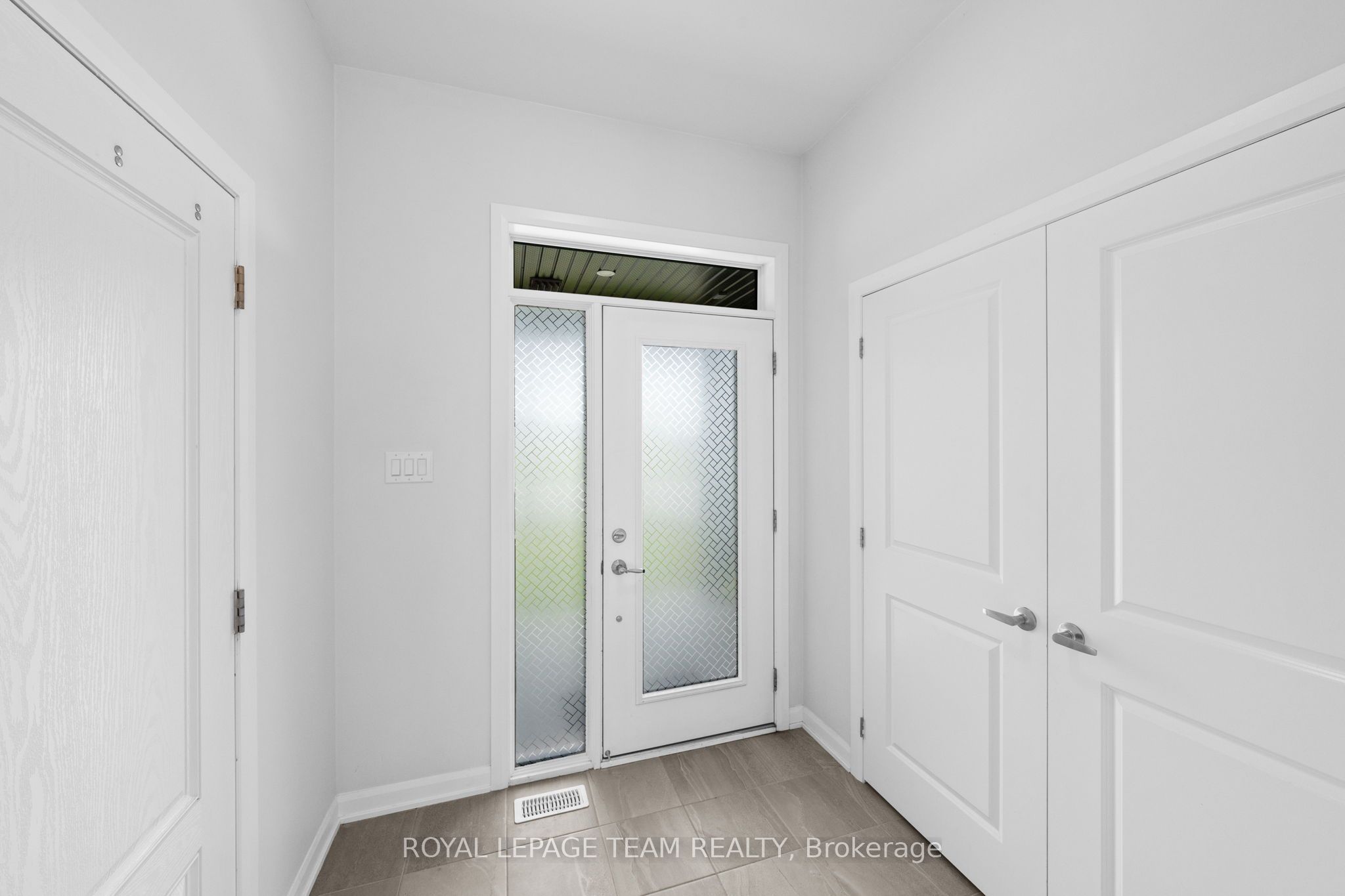 45 Finglas Court, Barrhaven, ON K2J 6Y6 photo 5
