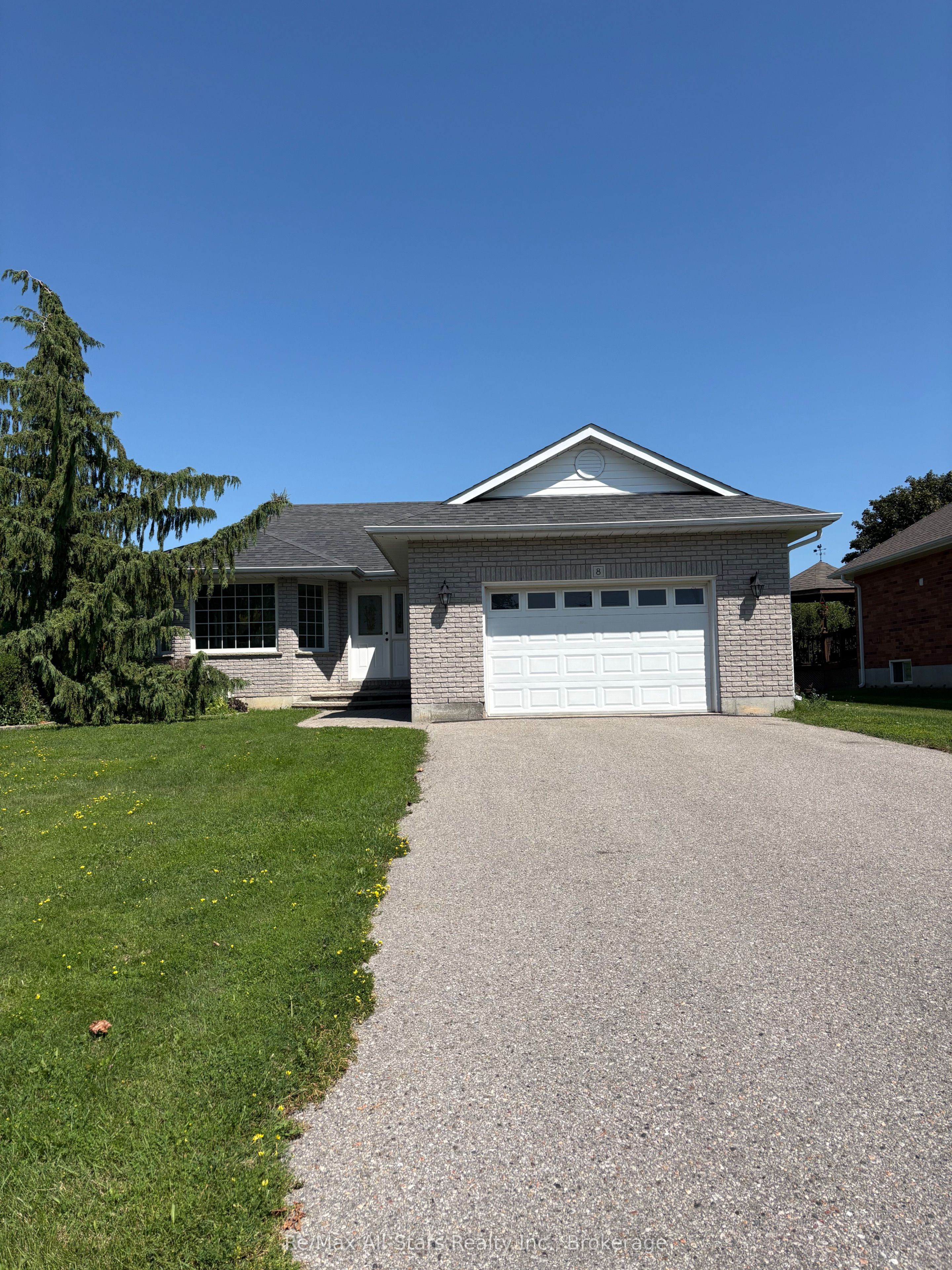 8 Whitney Court, Kawartha Lakes, ON K9V 6C4 photo 2
