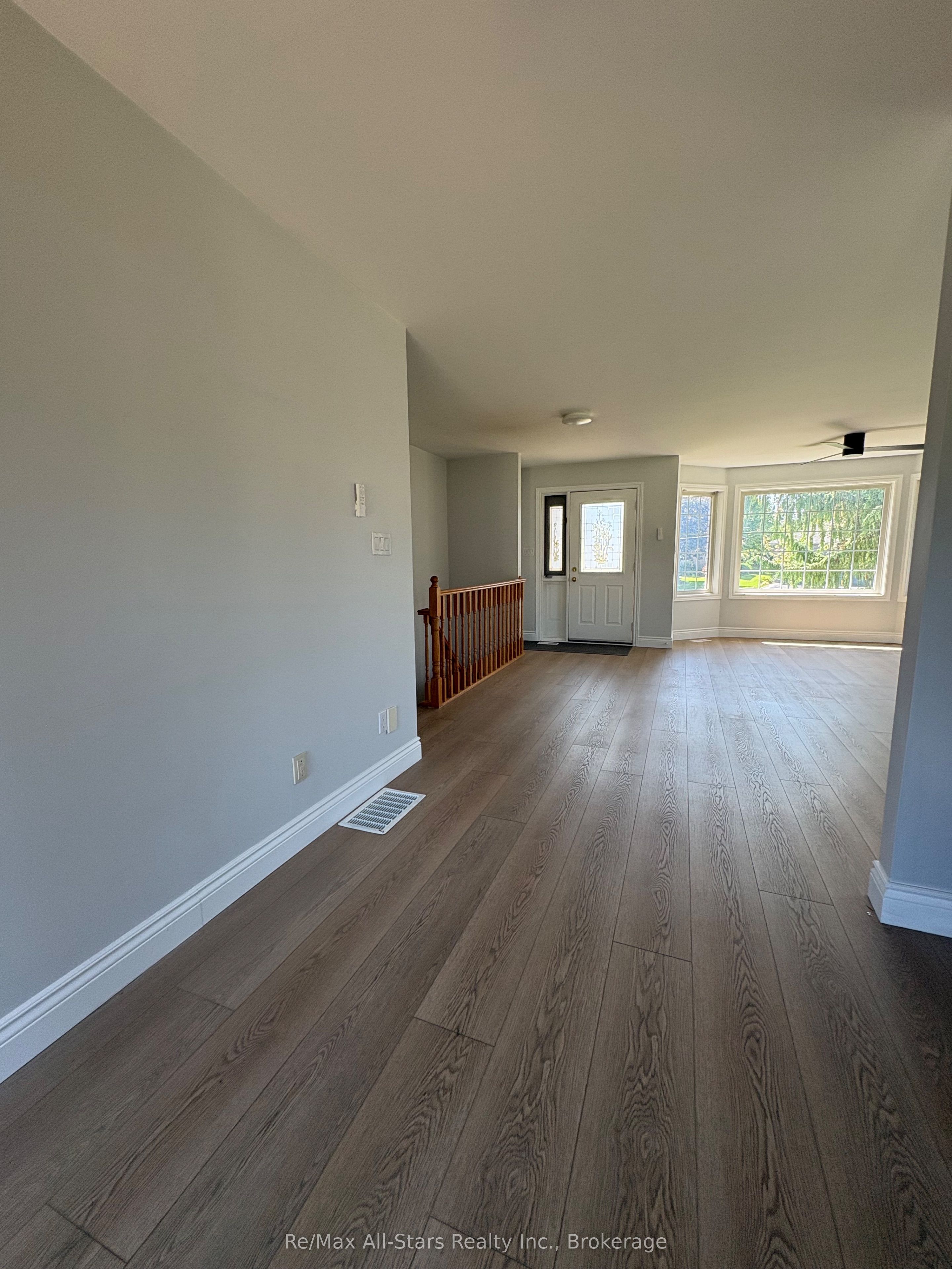 8 Whitney Court, Kawartha Lakes, ON K9V 6C4 photo 5
