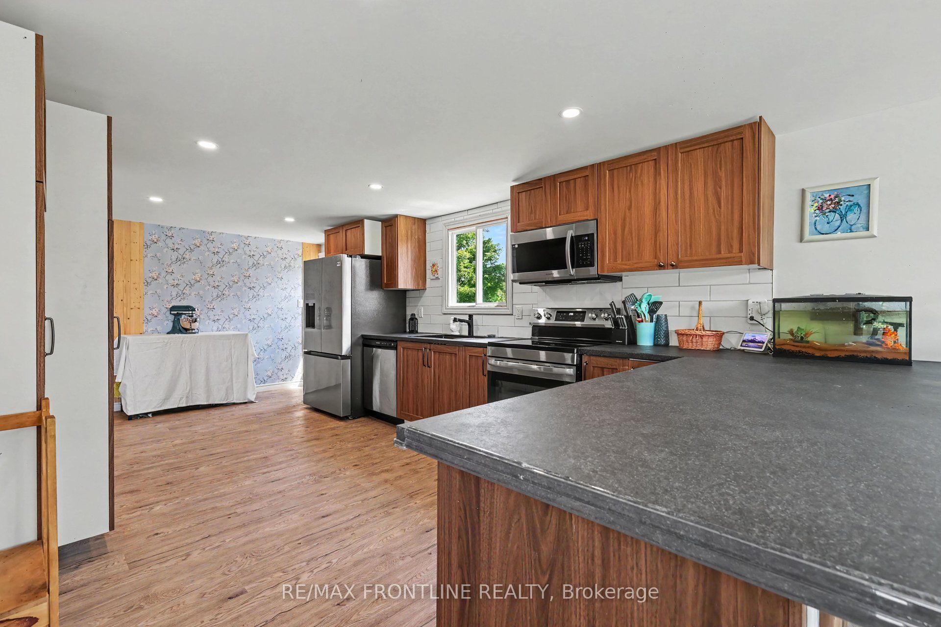 1758 Hwy 511, Drummond/North Elmsley, ON K0G 1A0 photo 4