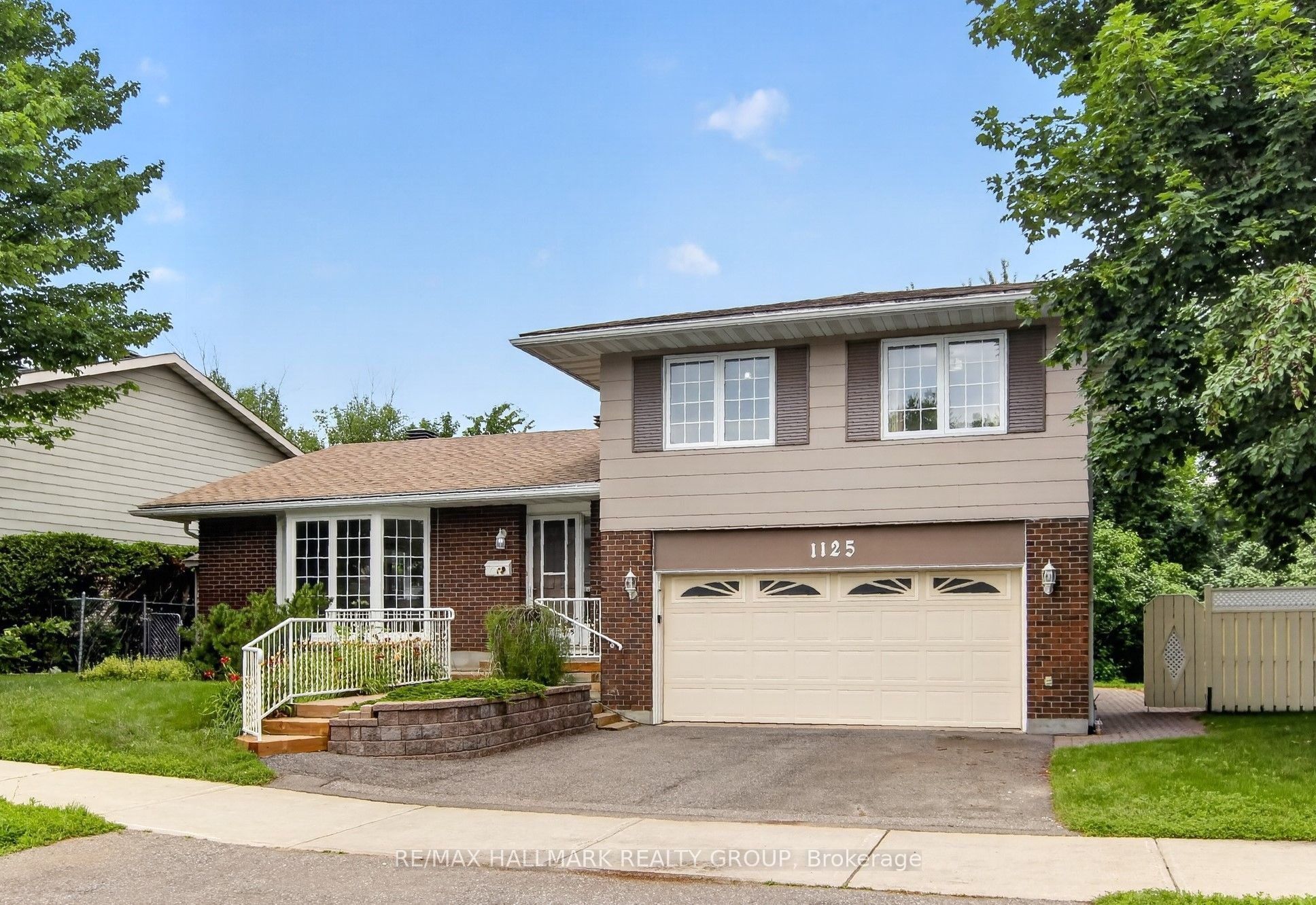 1125 Plante Drive, Hunt Club - Windsor Park Village and Area, ON K1V 9E5