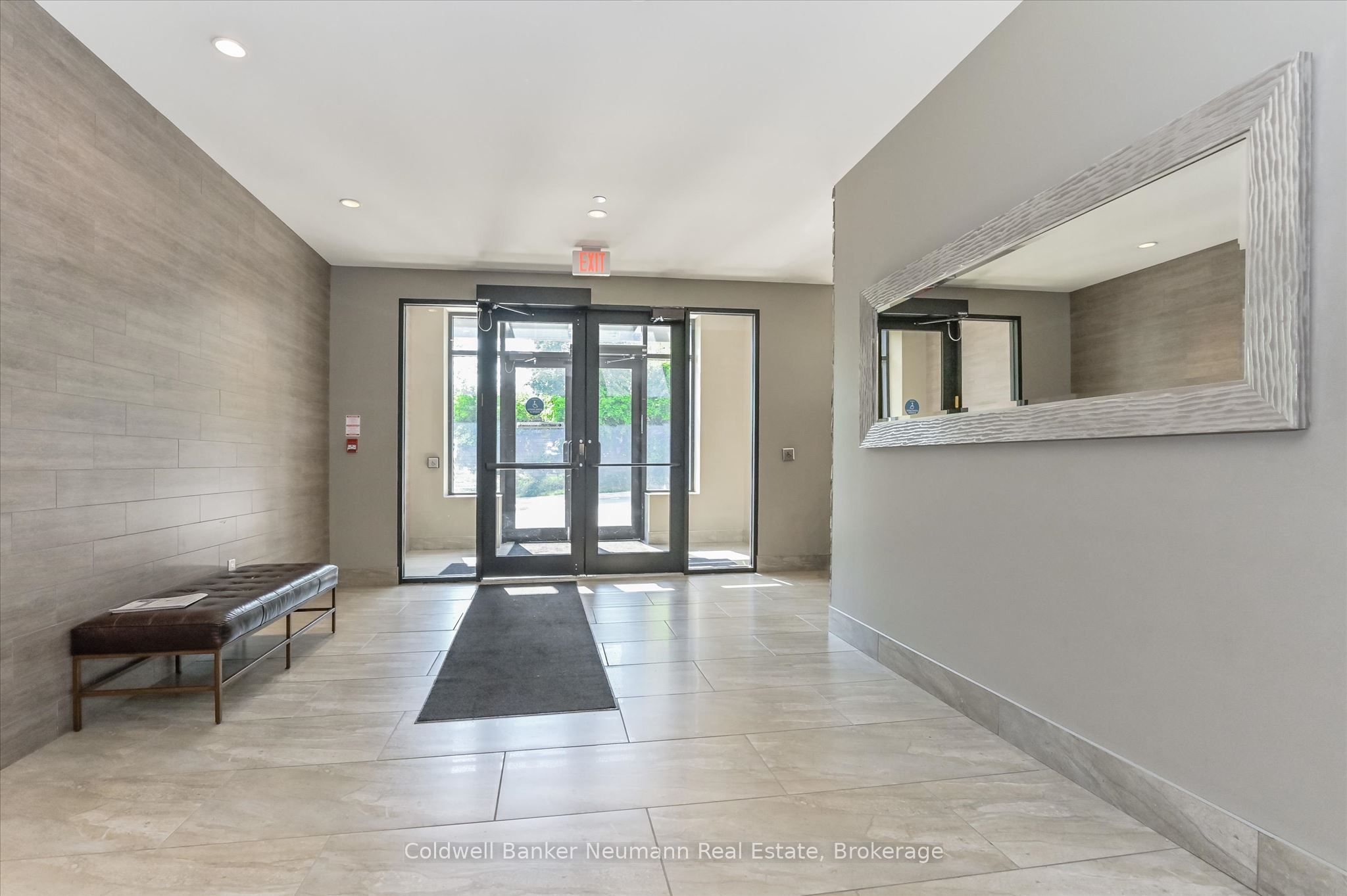 160 Macdonell Street 504, Guelph, ON N1H 0A9 photo 2