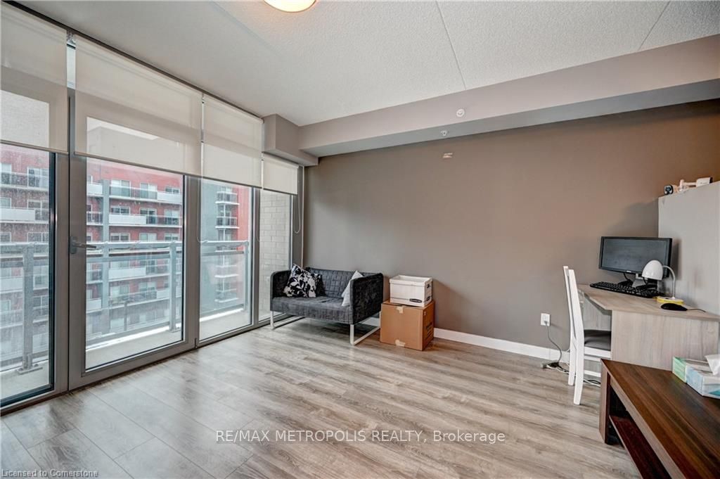 250 ALBERT Street 202, Waterloo, ON N2L 3T6 photo 3