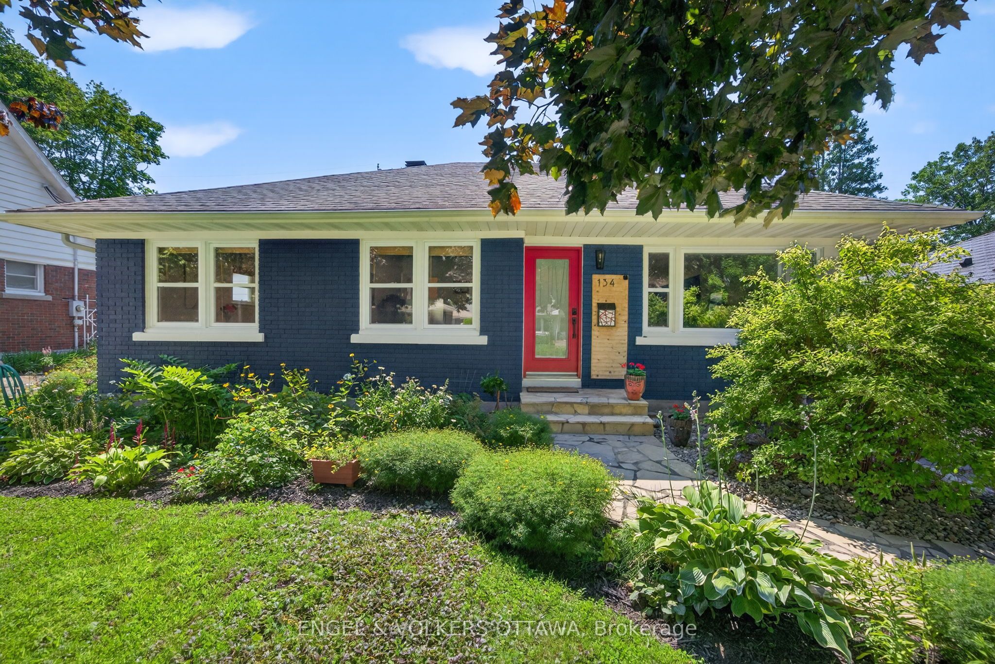134 Rachael Avenue, Alta Vista and Area, ON K1H 6C6