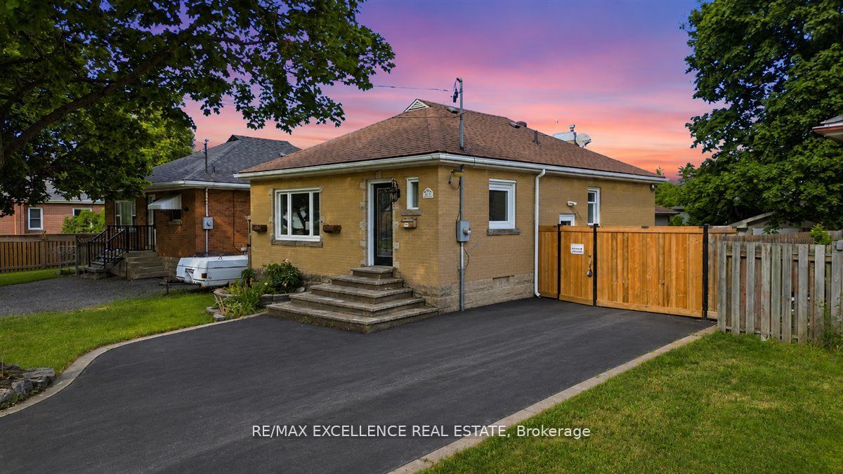 627 Upper Sherman Avenue, Hamilton, ON L8V 3M4 photo 2