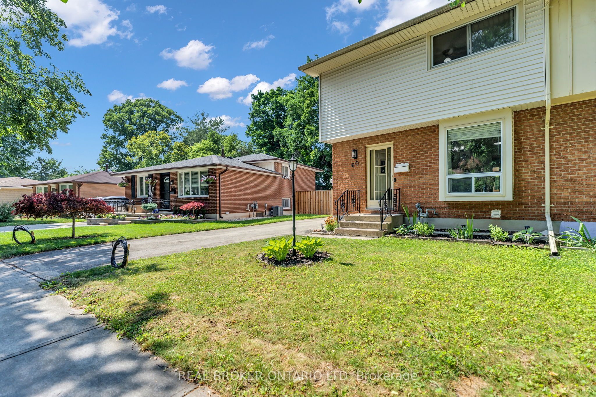 60 Tilipe Road, London East, ON N5V 2X4 photo 2