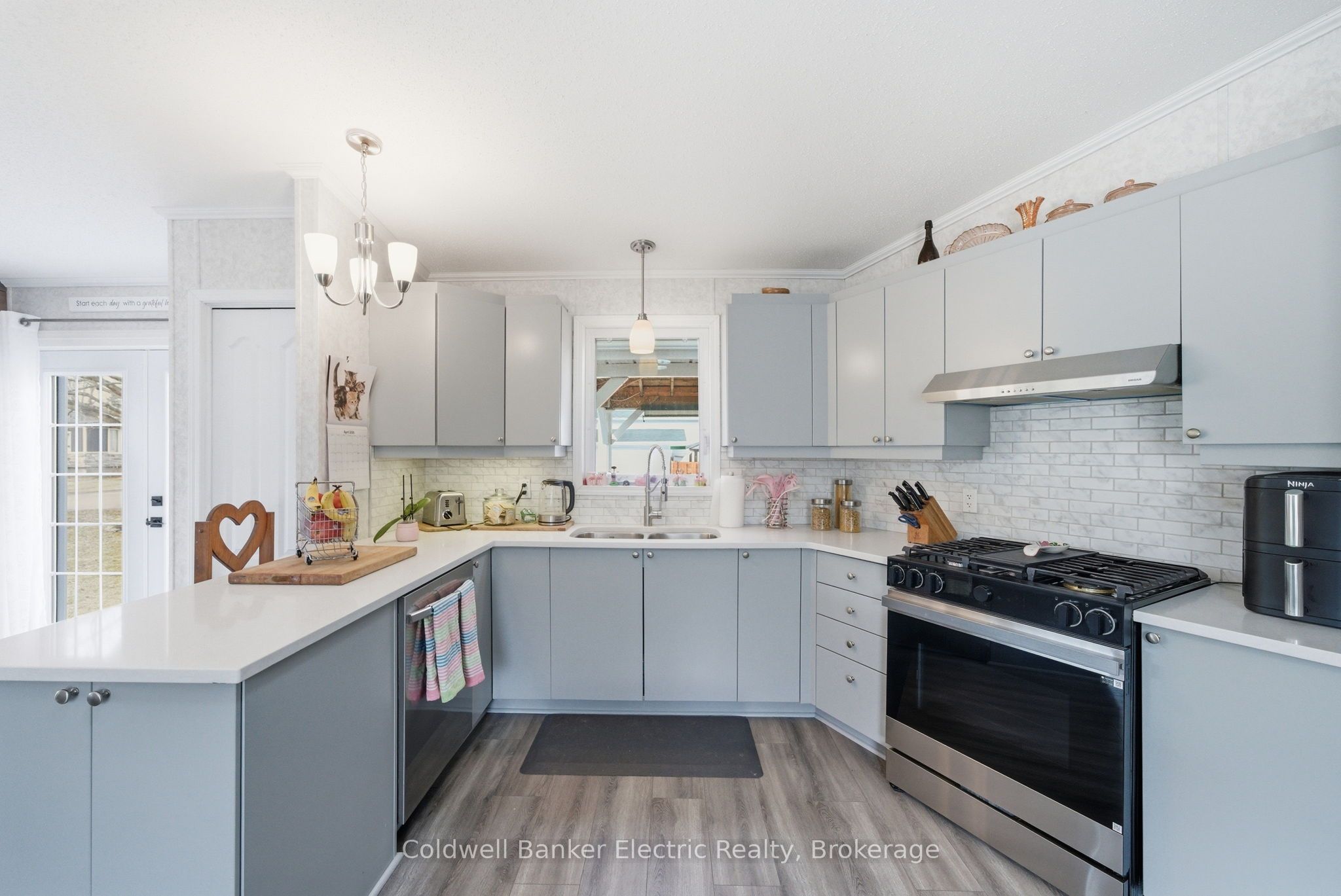 7 Homewood Avenue, Kawartha Lakes, ON K9V 0H5 photo 5