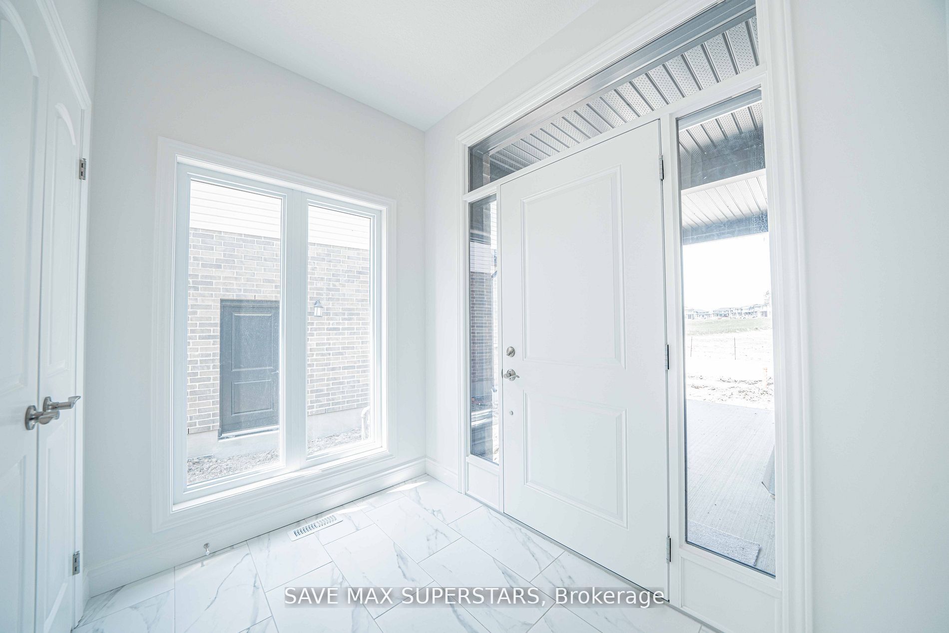 201 Roy Mcdonald Drive Upper, London South, ON N6L 0J1 photo 2
