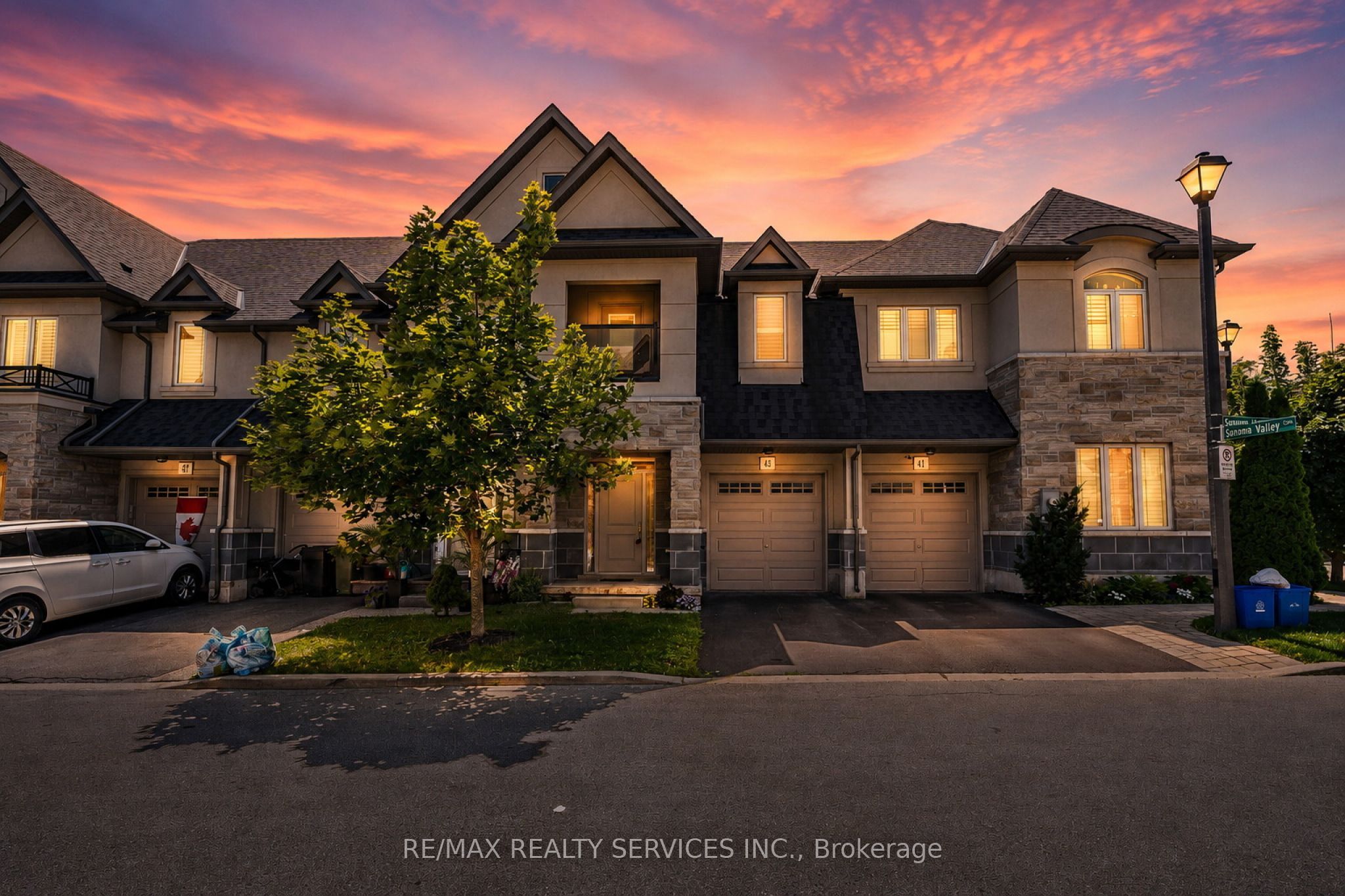43 Sonoma Valley Crescent, Hamilton, ON L9B 0J3 photo 2