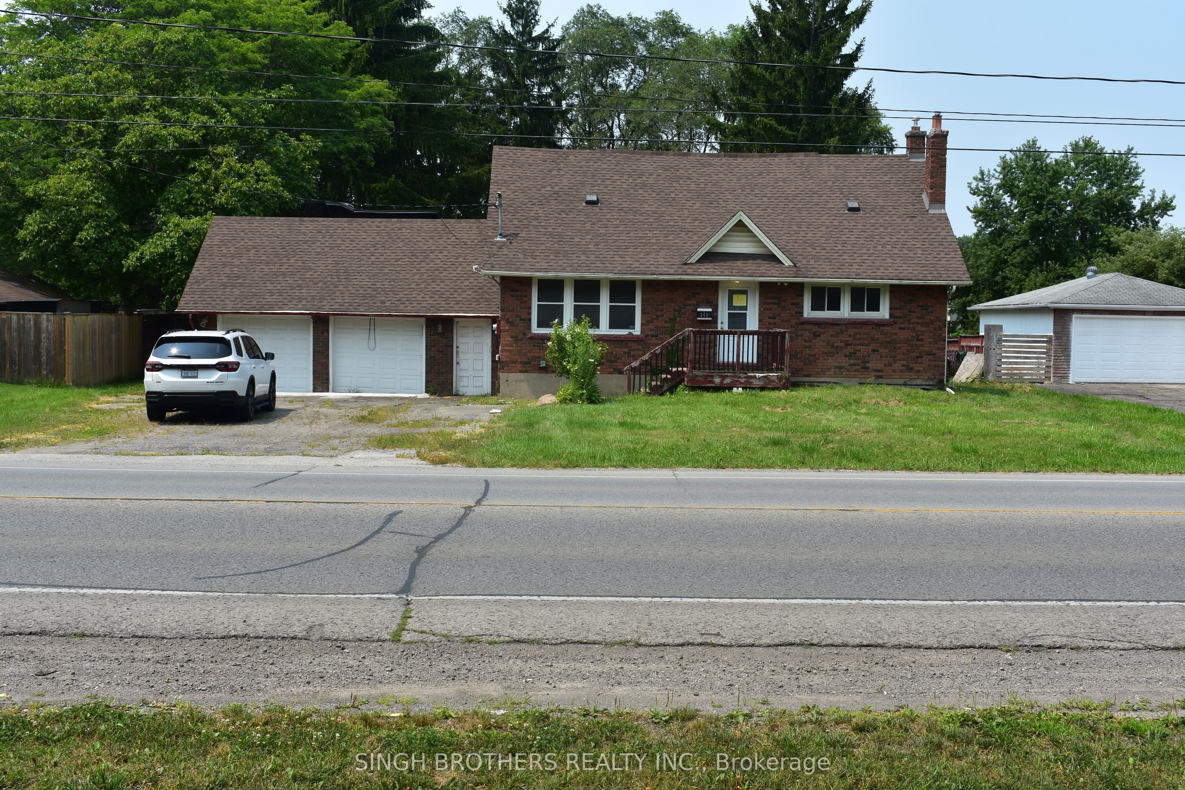 149 Rice Road, Welland, ON L3C 2V7 photo 2