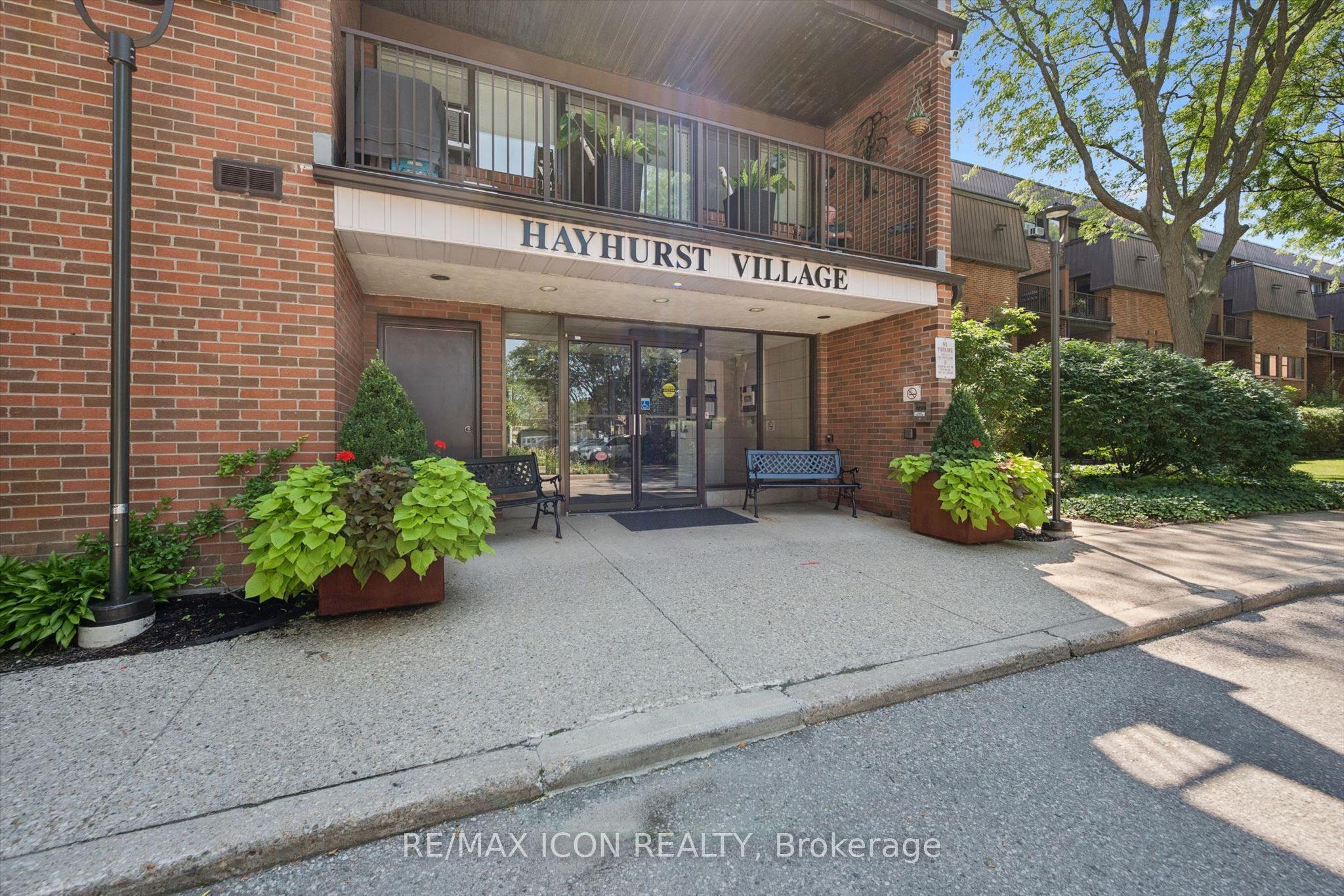 36 Hayhurst Road 329, Brantford, ON N3R 6Y9 photo 3