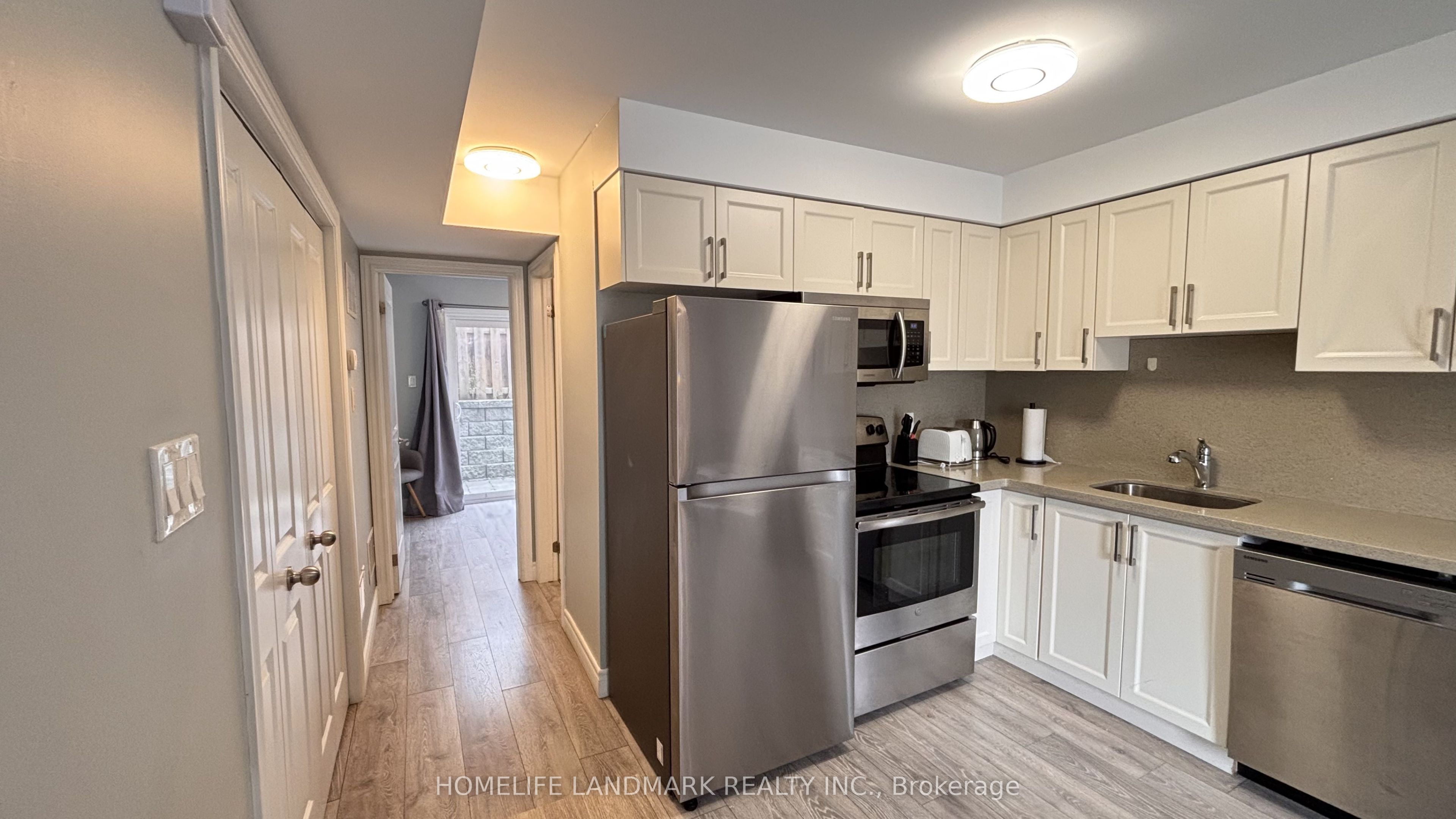122 COURTLAND Avenue E, Waterloo, ON N2G 0B8 photo 4