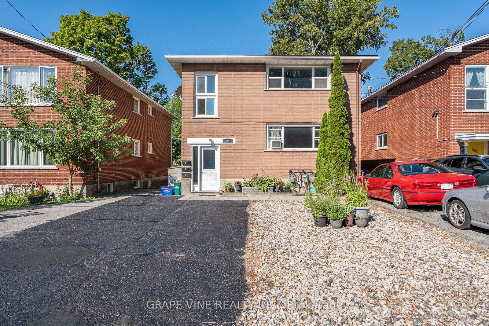 898 Watson Avenue, Britannia Heights - Queensway Terrace N and Area, ON K2B 6B9