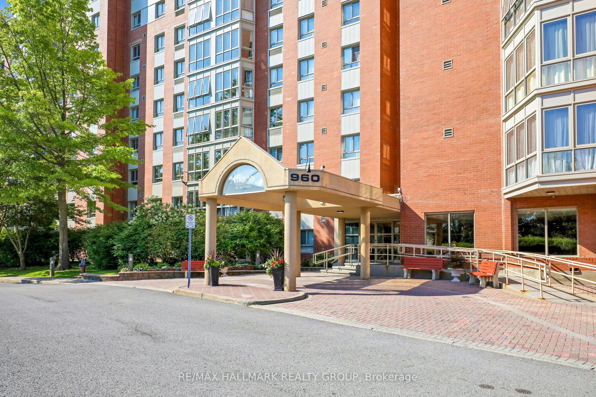 960 Teron Road 906, Kanata, ON K2K 2B6
