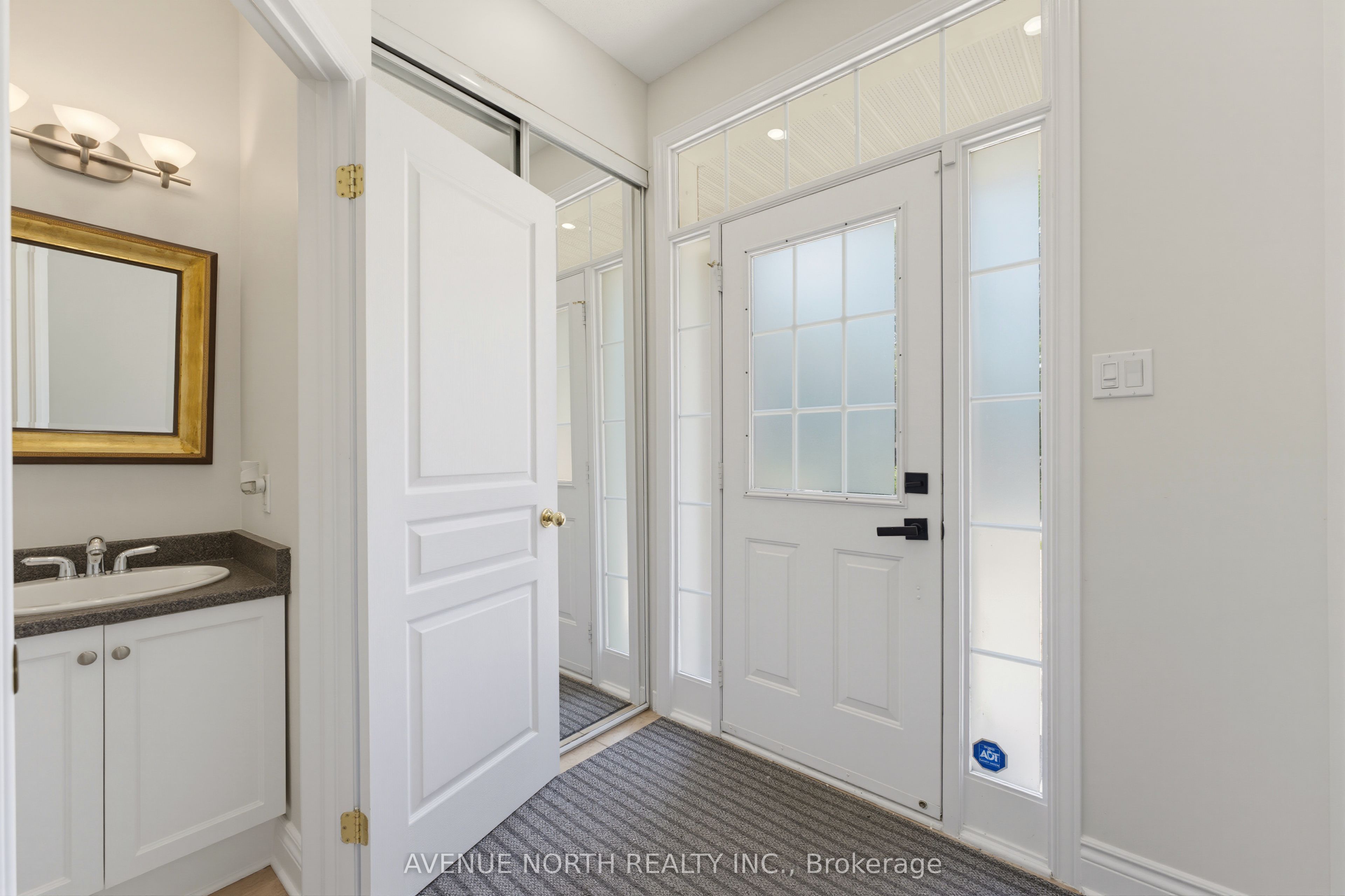 45 SADDLESMITH Circle, Kanata, ON K2M 2Y8 photo 5