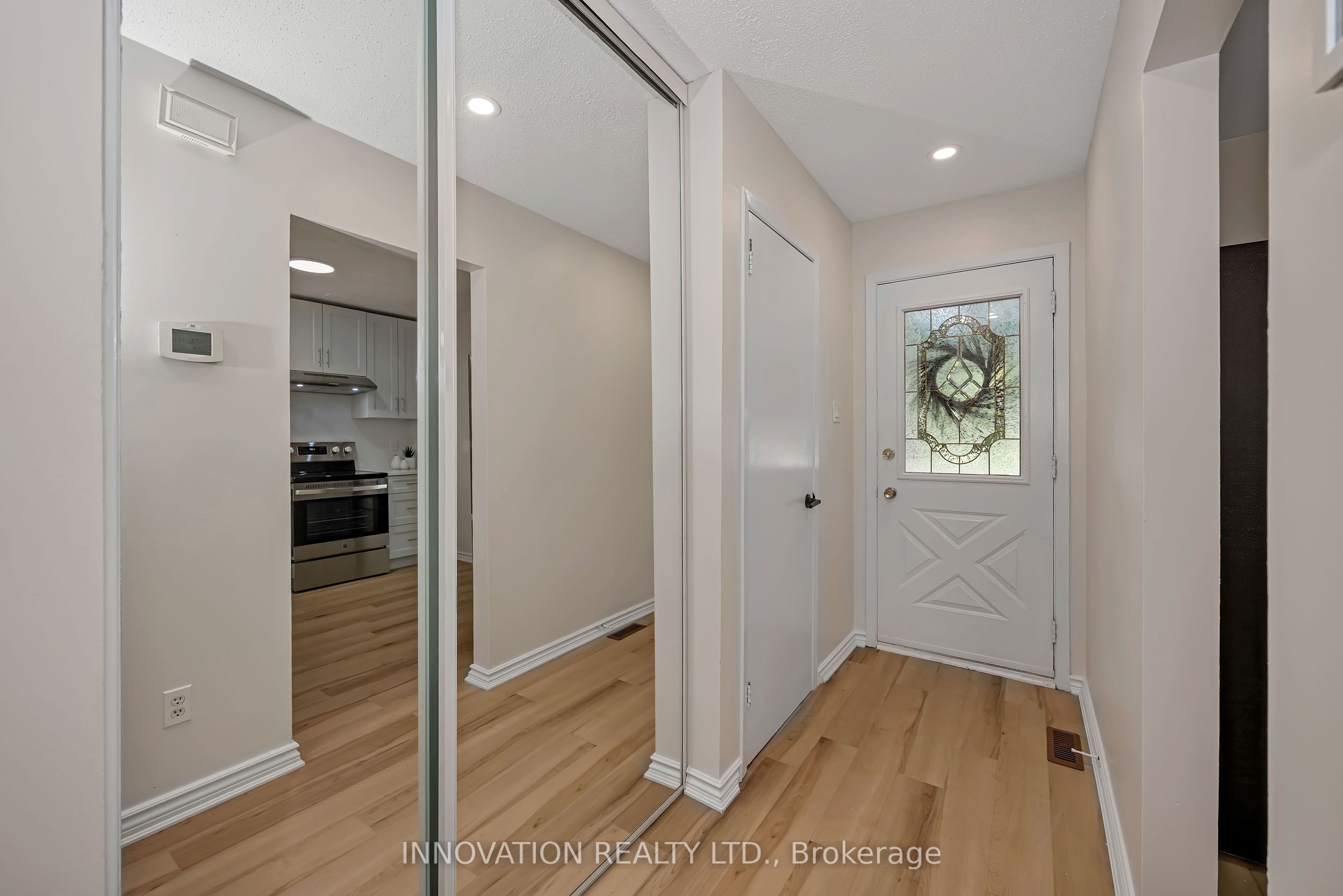 33 Exeter Drive, Barrhaven, ON K2J 1Z9 photo 4