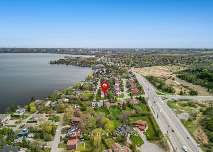 136 James Cummings Avenue, Crystal Bay - Rocky Point - Bayshore, ON K2H 8E1 photo 3