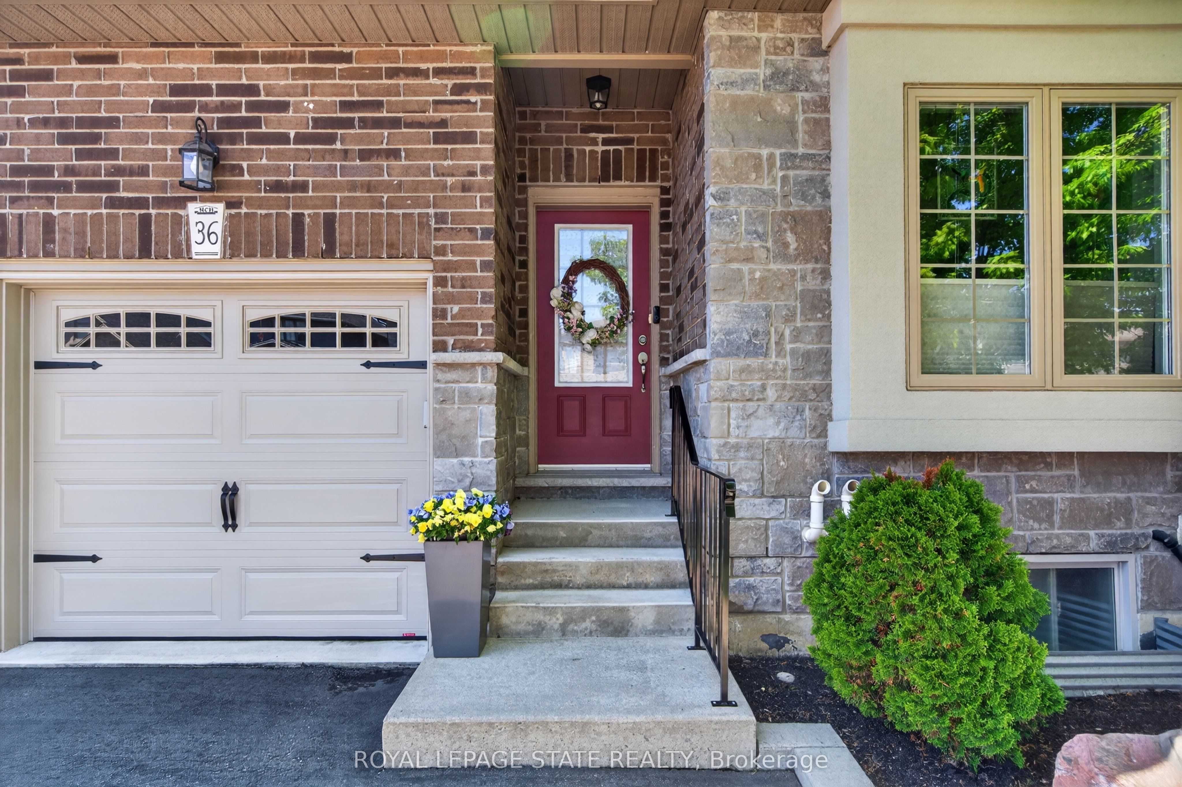 36 Banks Street, Brantford, ON N3T 0H7 photo 3