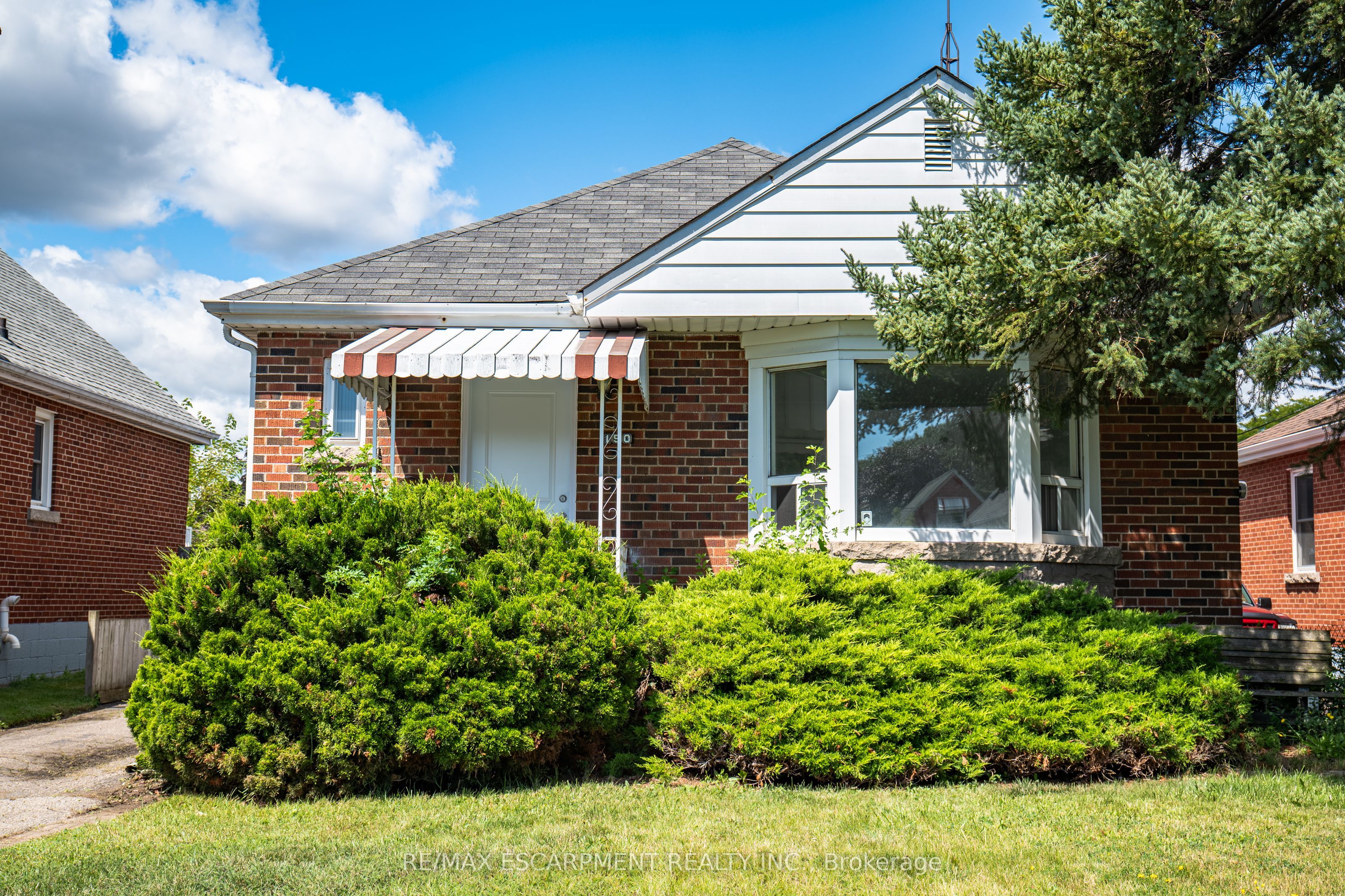 150 Beland Avenue S, Hamilton, ON L8K 3T6