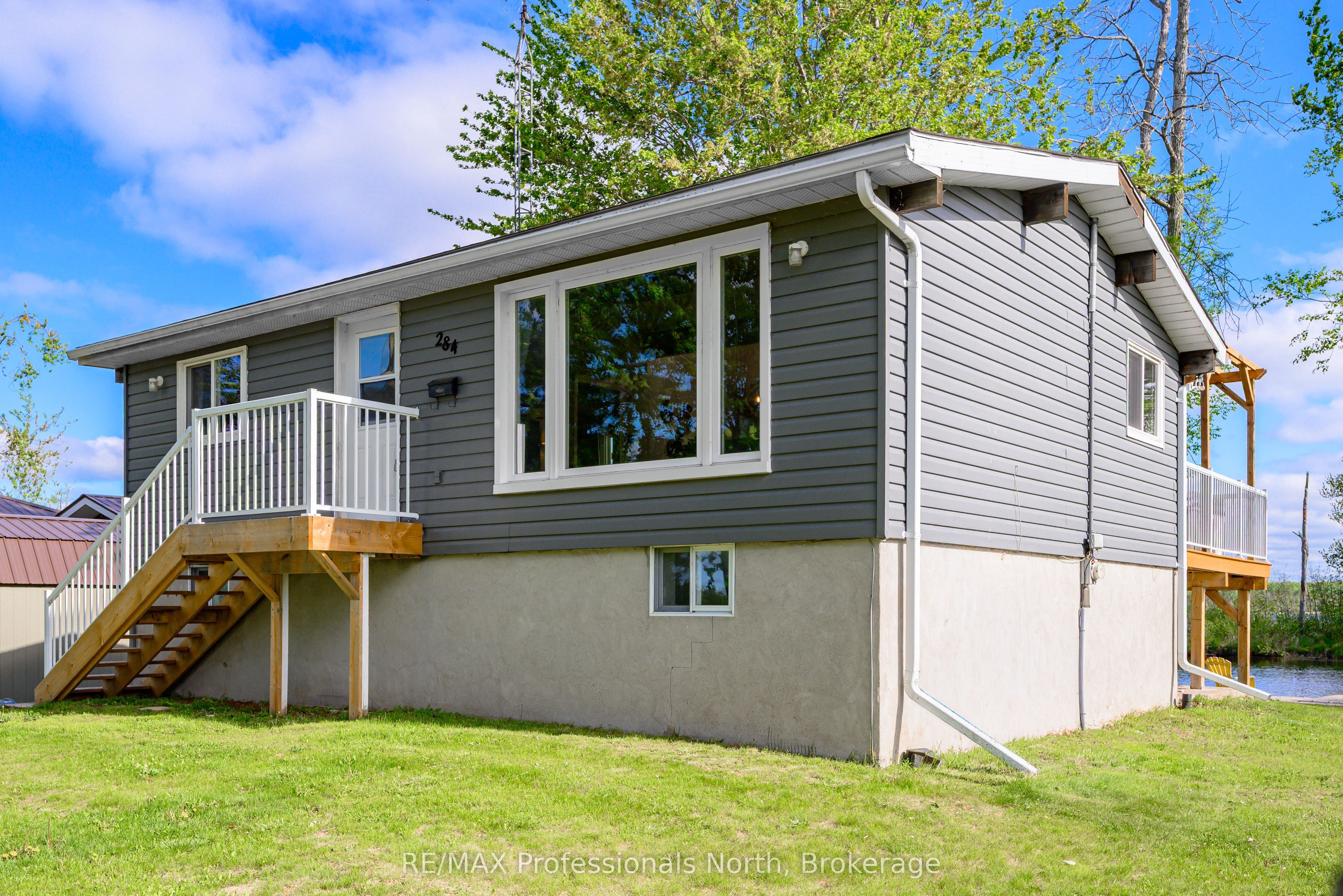 284 MOORINGS Drive, Kawartha Lakes, ON K0M 1N0 photo 3