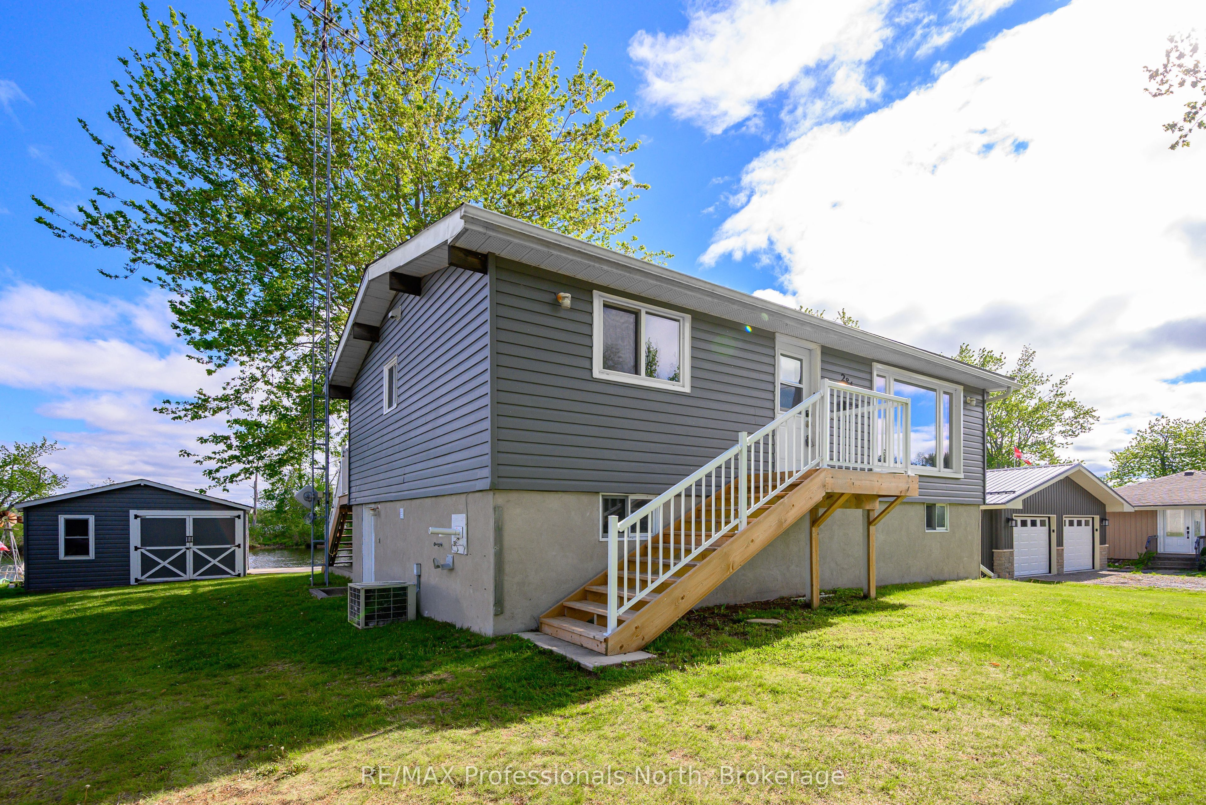 284 MOORINGS Drive, Kawartha Lakes, ON K0M 1N0 photo 4