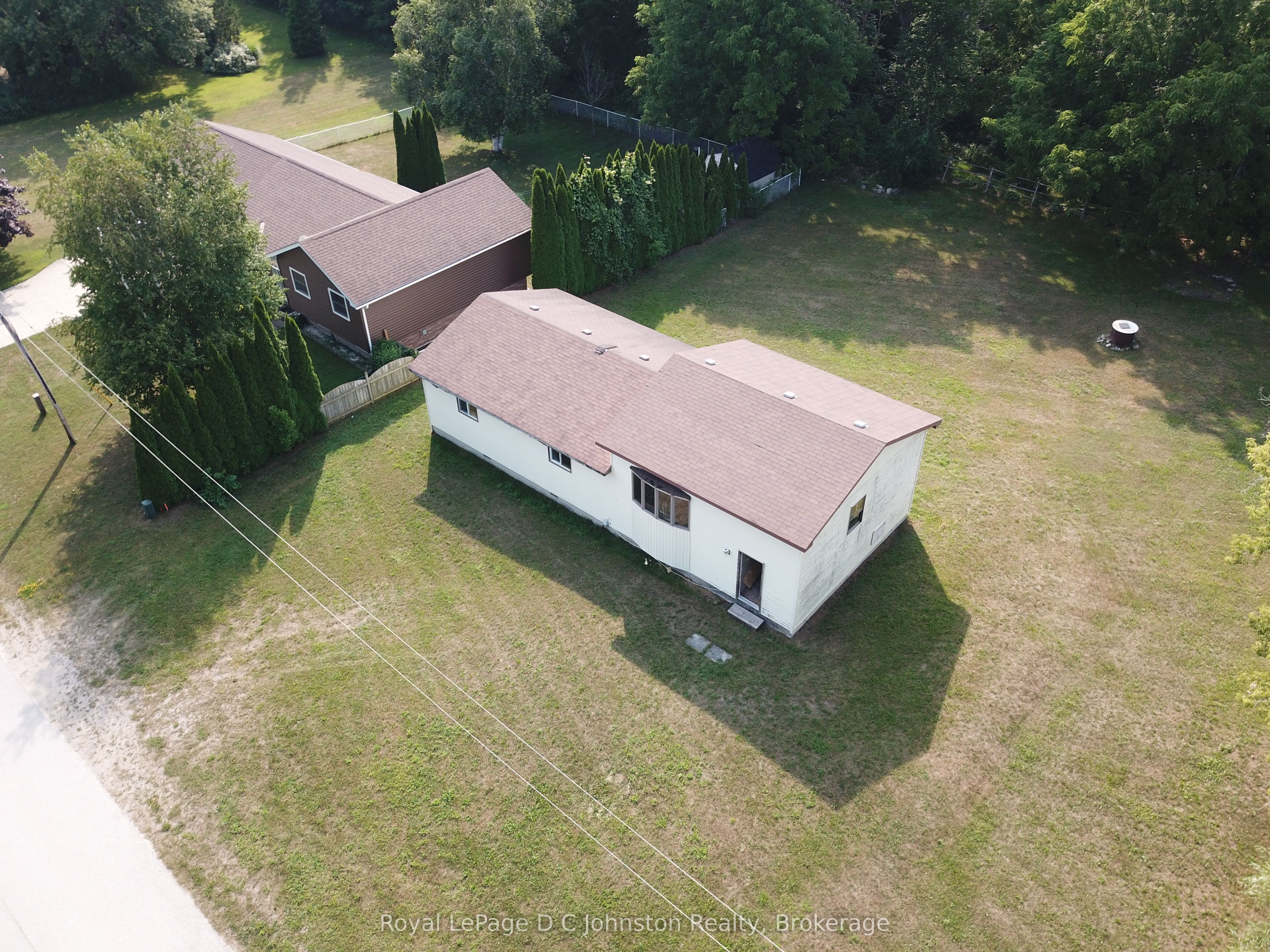 270 Edward Street, Saugeen Shores, ON N0H 2L0 photo 4