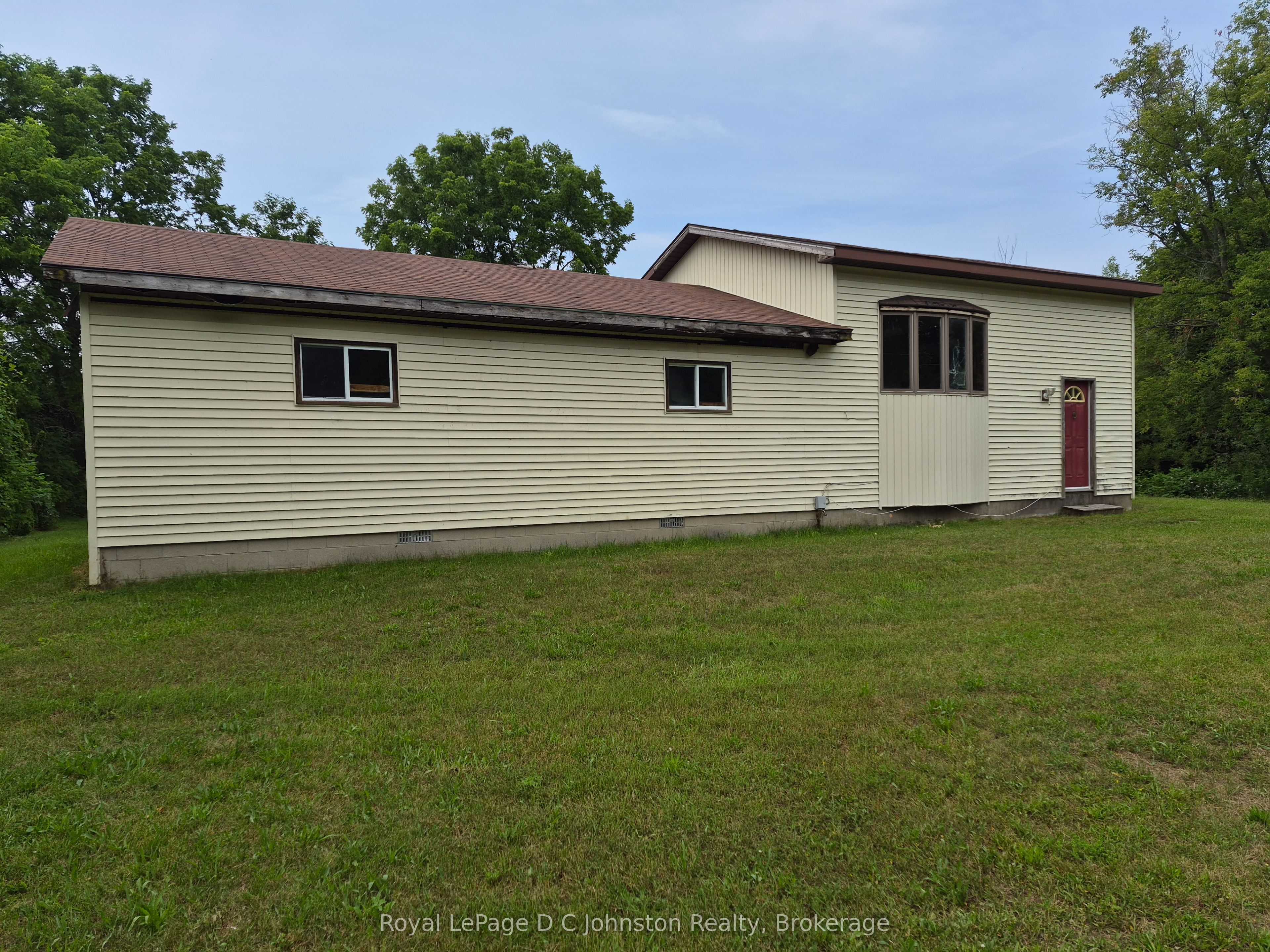 270 Edward Street, Saugeen Shores, ON N0H 2L0 photo 5