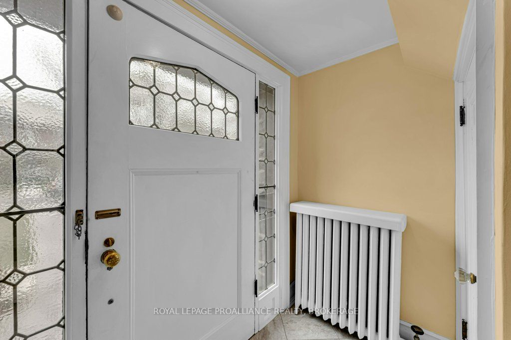 163 Pine Street, Gananoque, ON K7G 1C6 photo 4