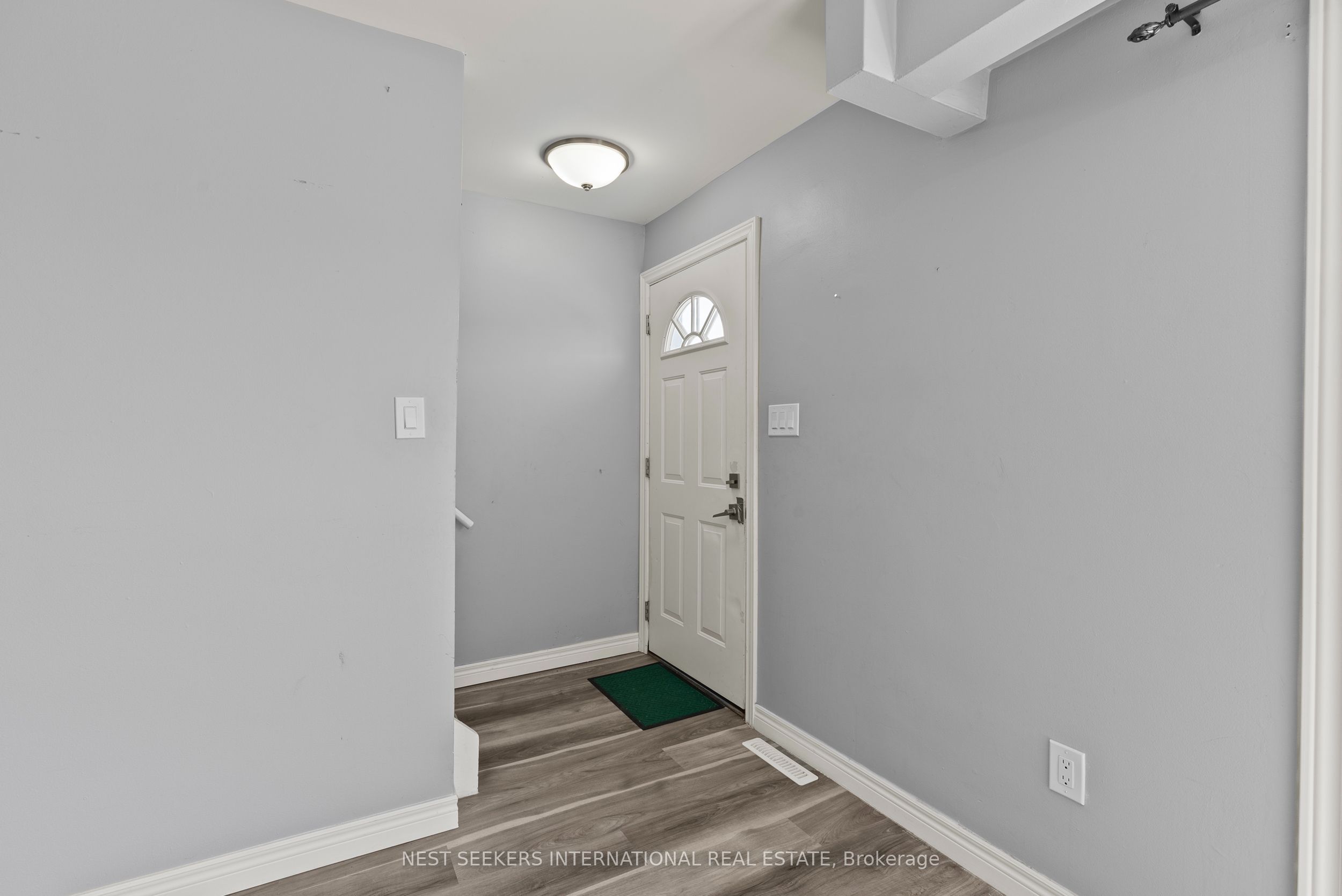 67 Hagey Avenue 2, Fort Erie, ON L2A 1W5 photo 4