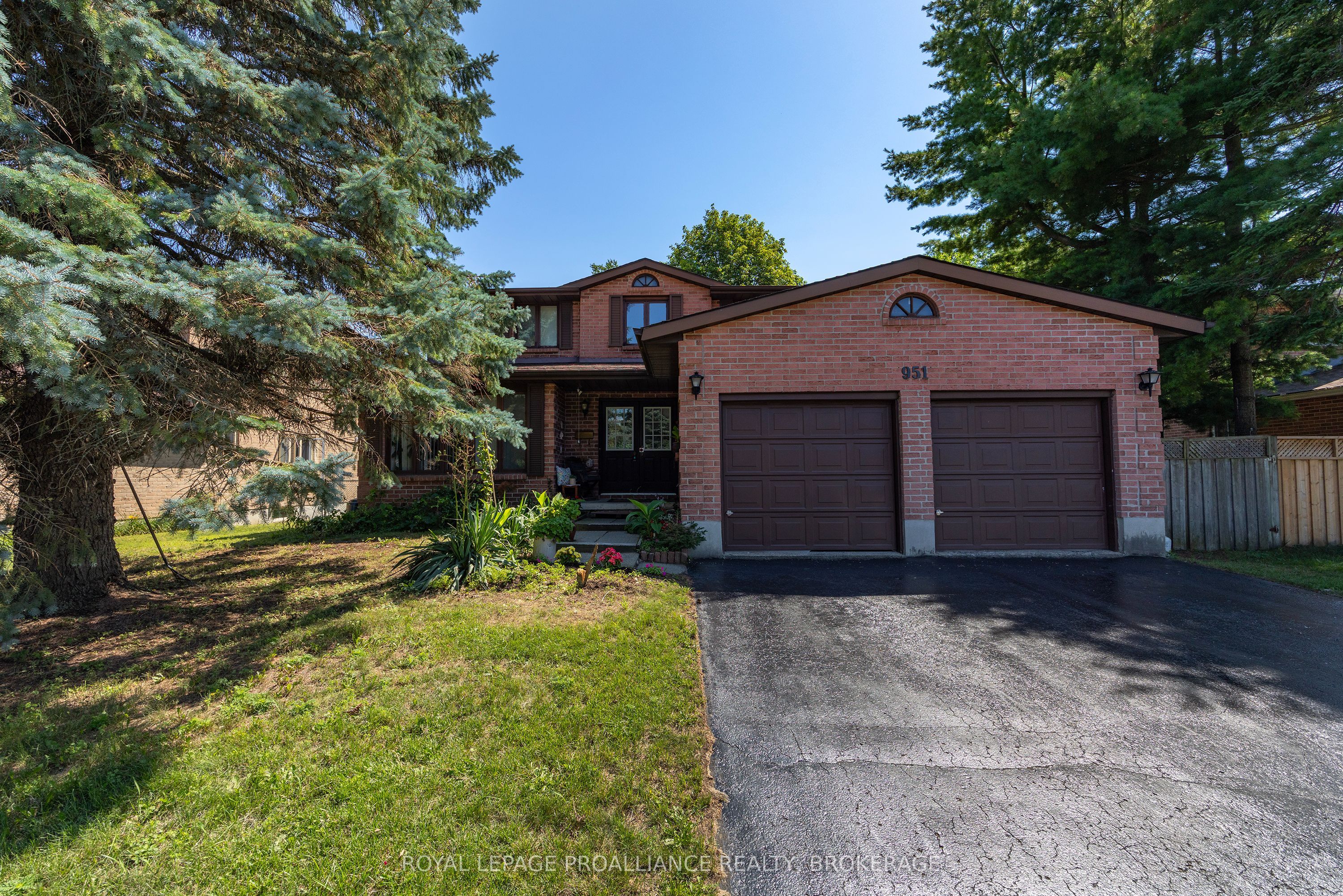 951 Newcastle Street, Kingston, ON K7P 2H5 photo 2