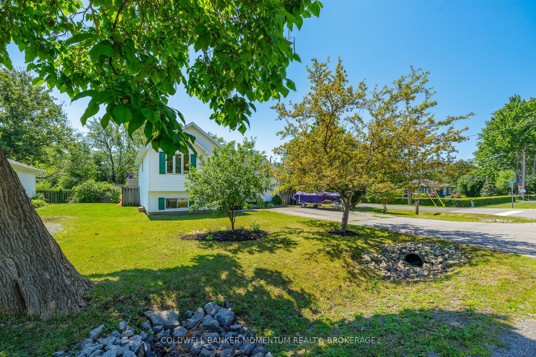 815 Dominion Road, Fort Erie, ON L2A 6H5 photo 3