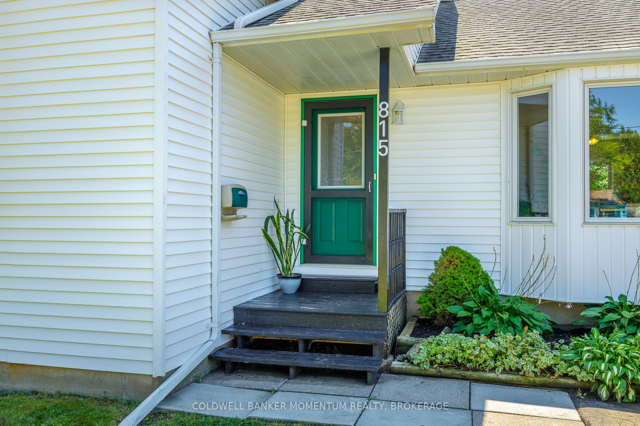 815 Dominion Road, Fort Erie, ON L2A 6H5 photo 5