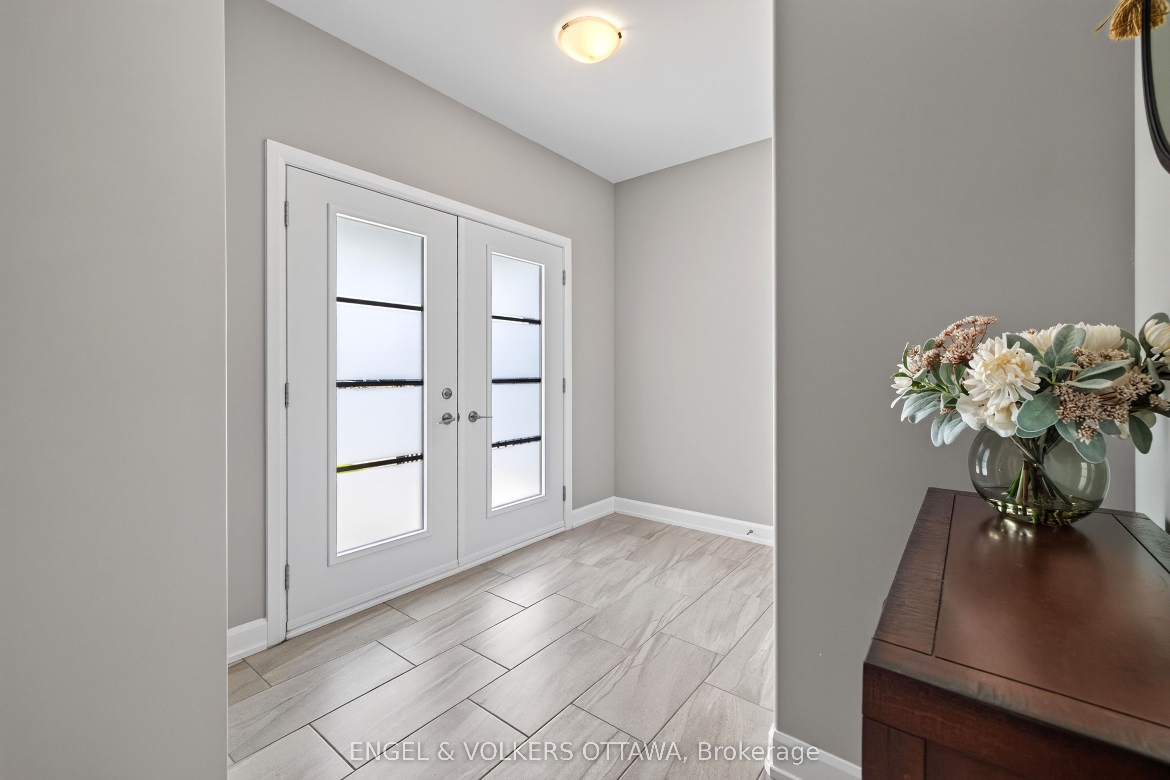 501 Lucent Street, Russell, ON K4R 0G3 photo 5