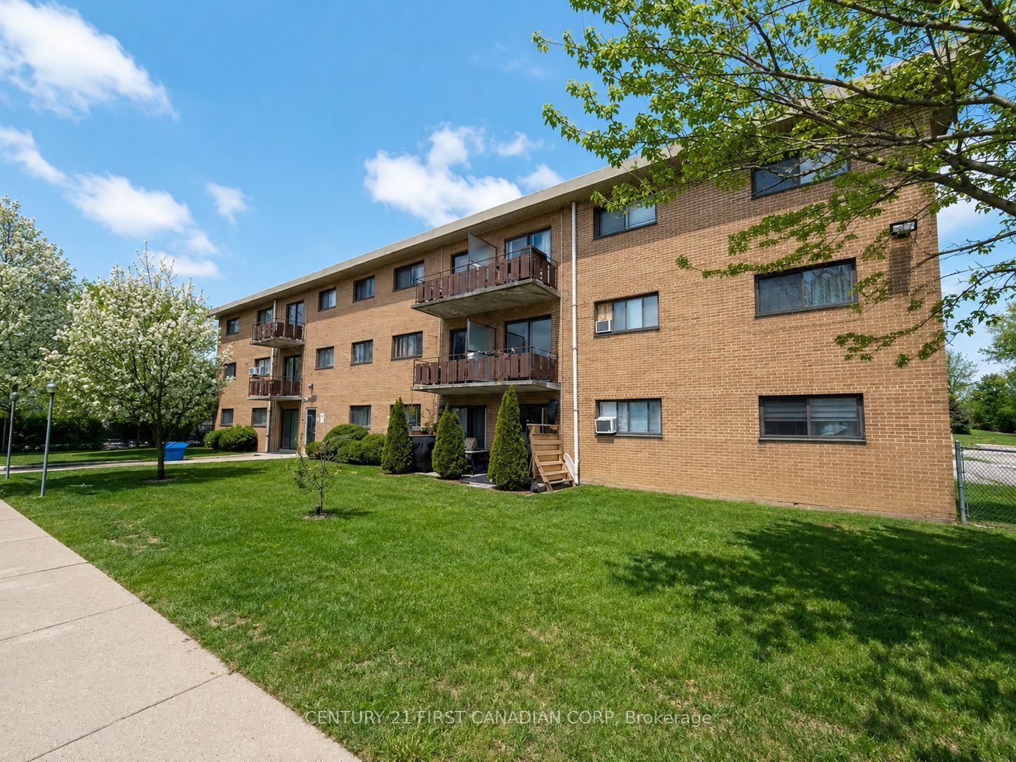 1830 Dumont Street 304, London East, ON N5W 2S1