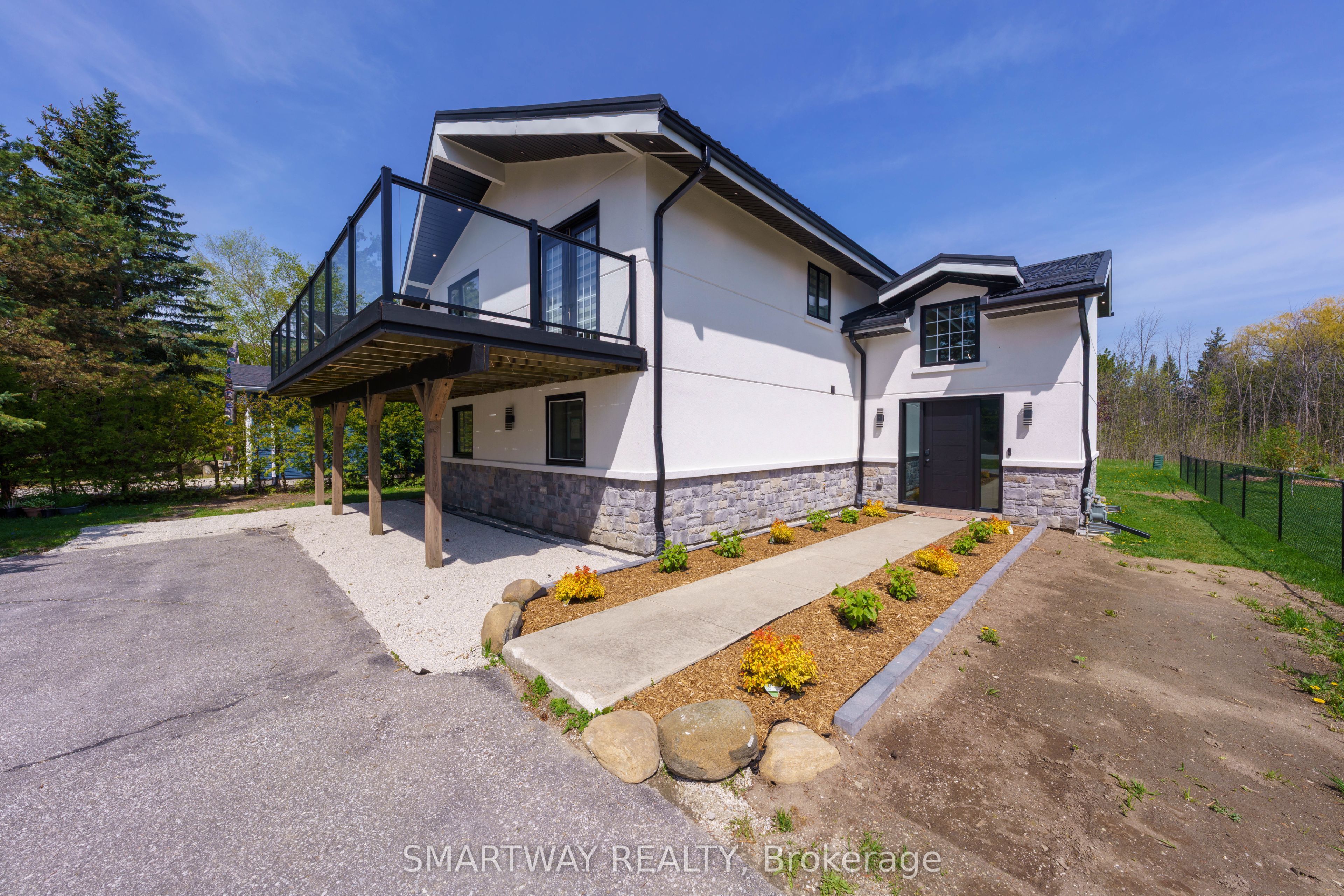 107 Campbell Crescent, Blue Mountains, ON L9Y 0P9 photo 3