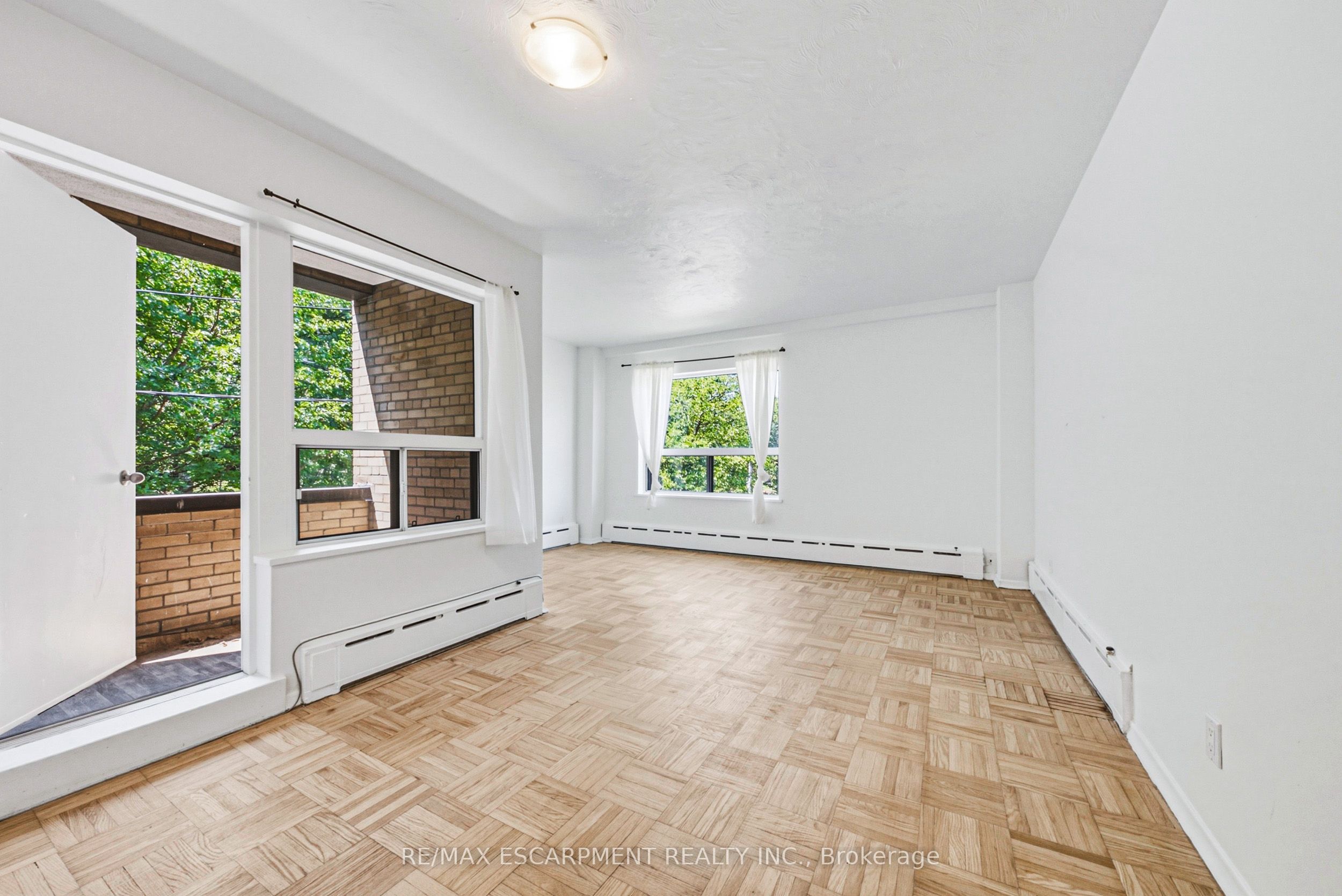 325A James Street S 401, Hamilton, ON L8P 3B7 photo 2