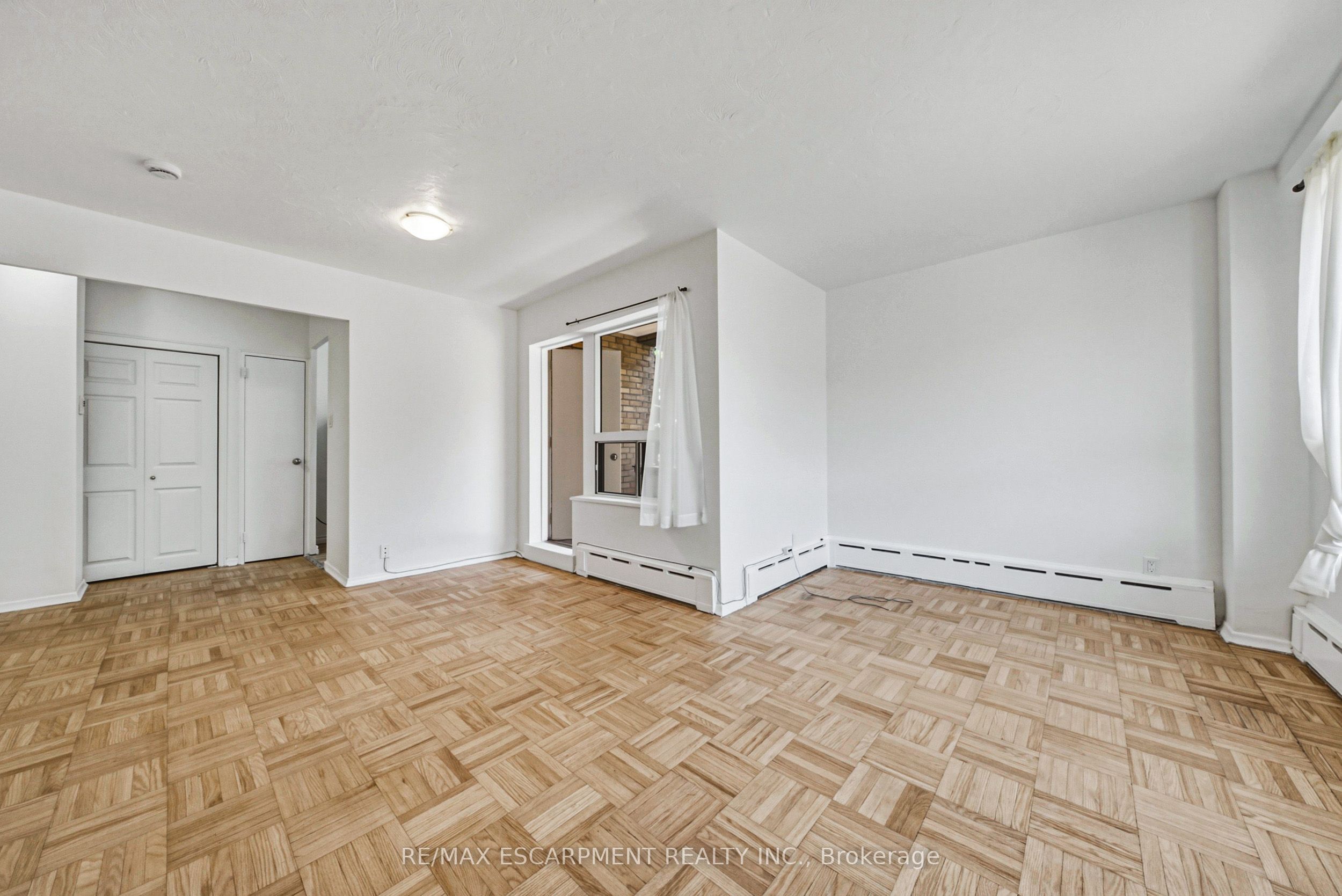 325A James Street S 401, Hamilton, ON L8P 3B7 photo 3