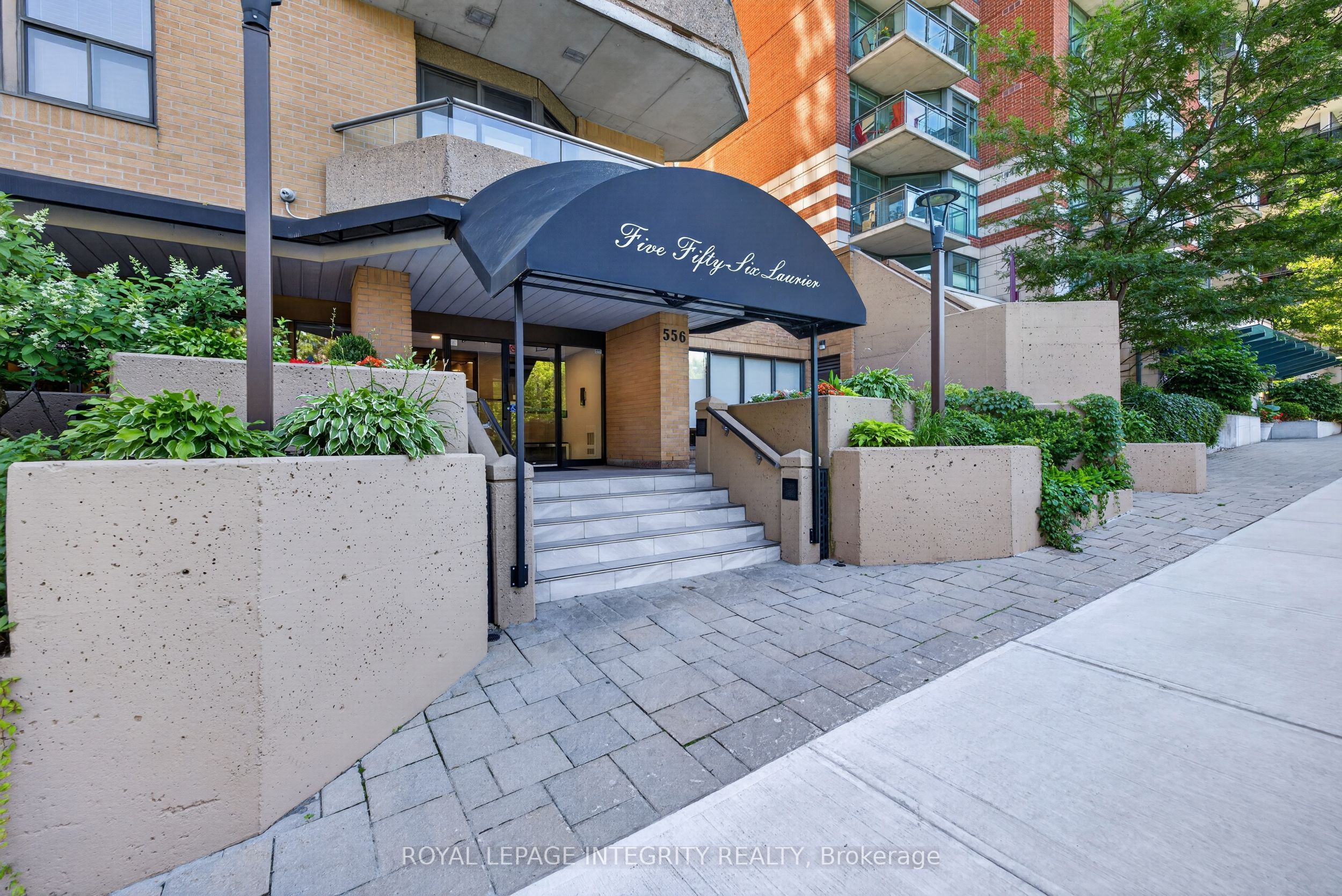 556 Laurier Avenue SW 1606, Ottawa Centre, ON K1R 7X2