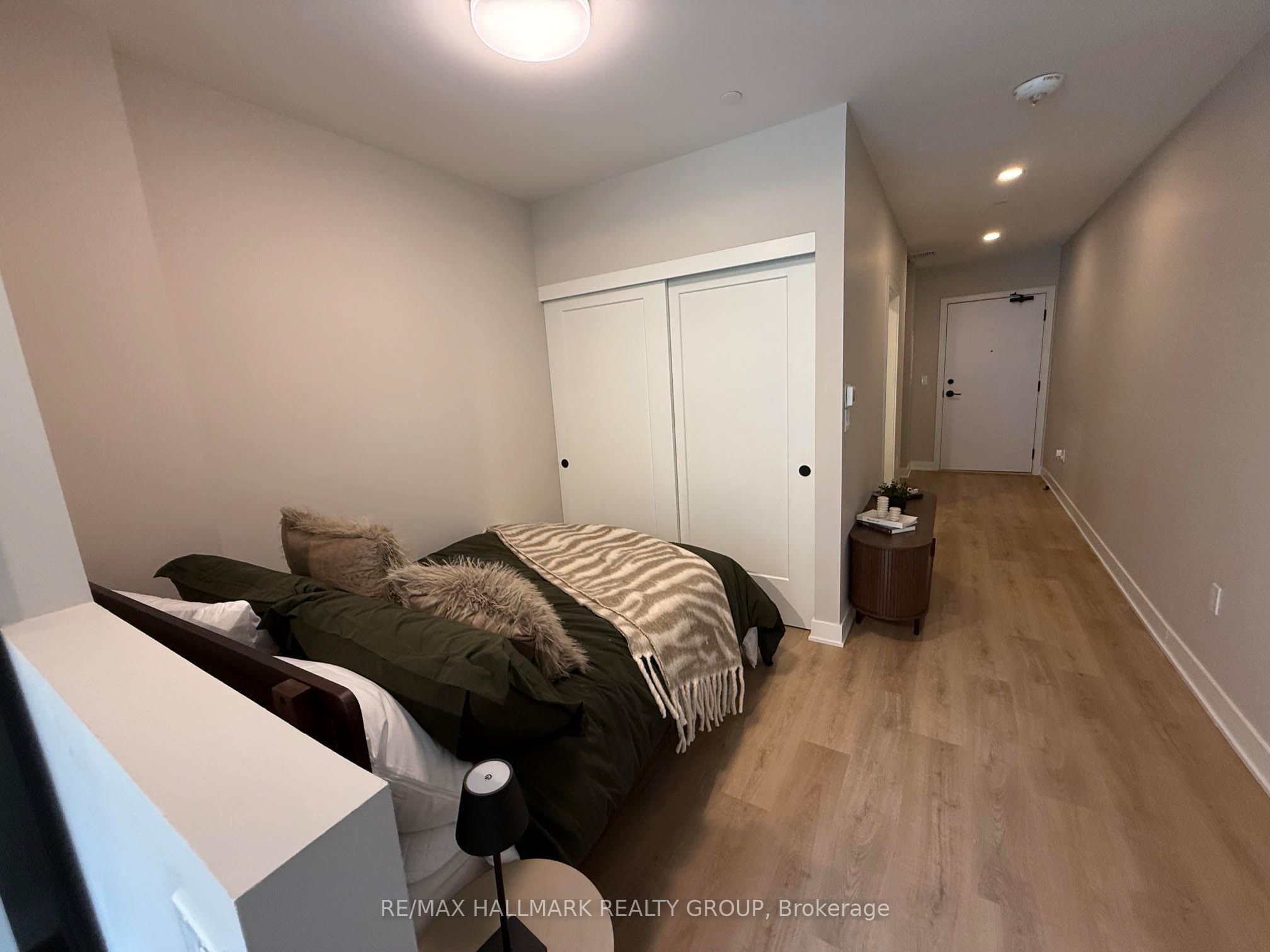 275 Carling Avenue 306, Dows Lake - Civic Hospital and Area, ON K1S 5Y2 photo 4