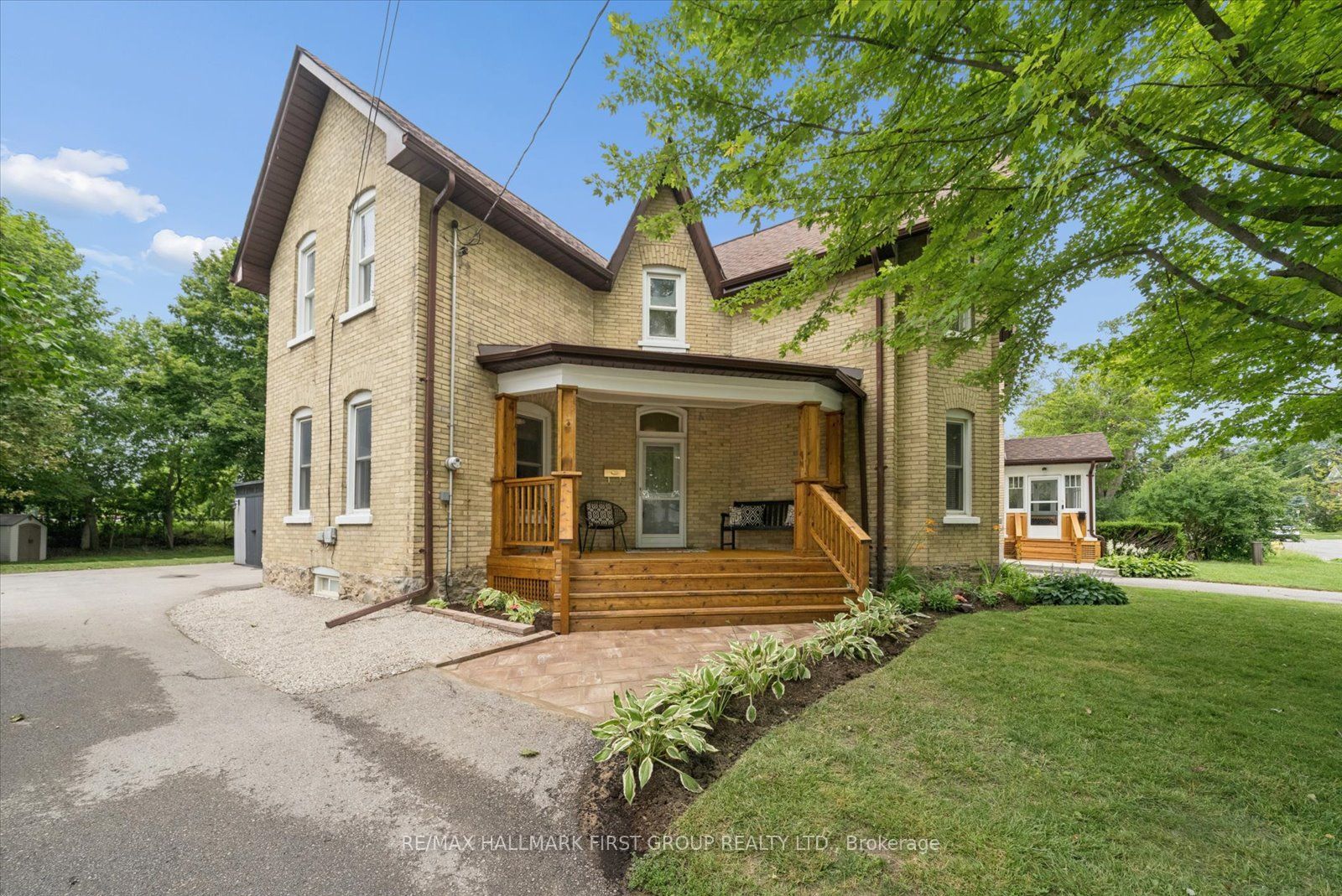 33 Adelaide Street N, Kawartha Lakes, ON K9V 4K8