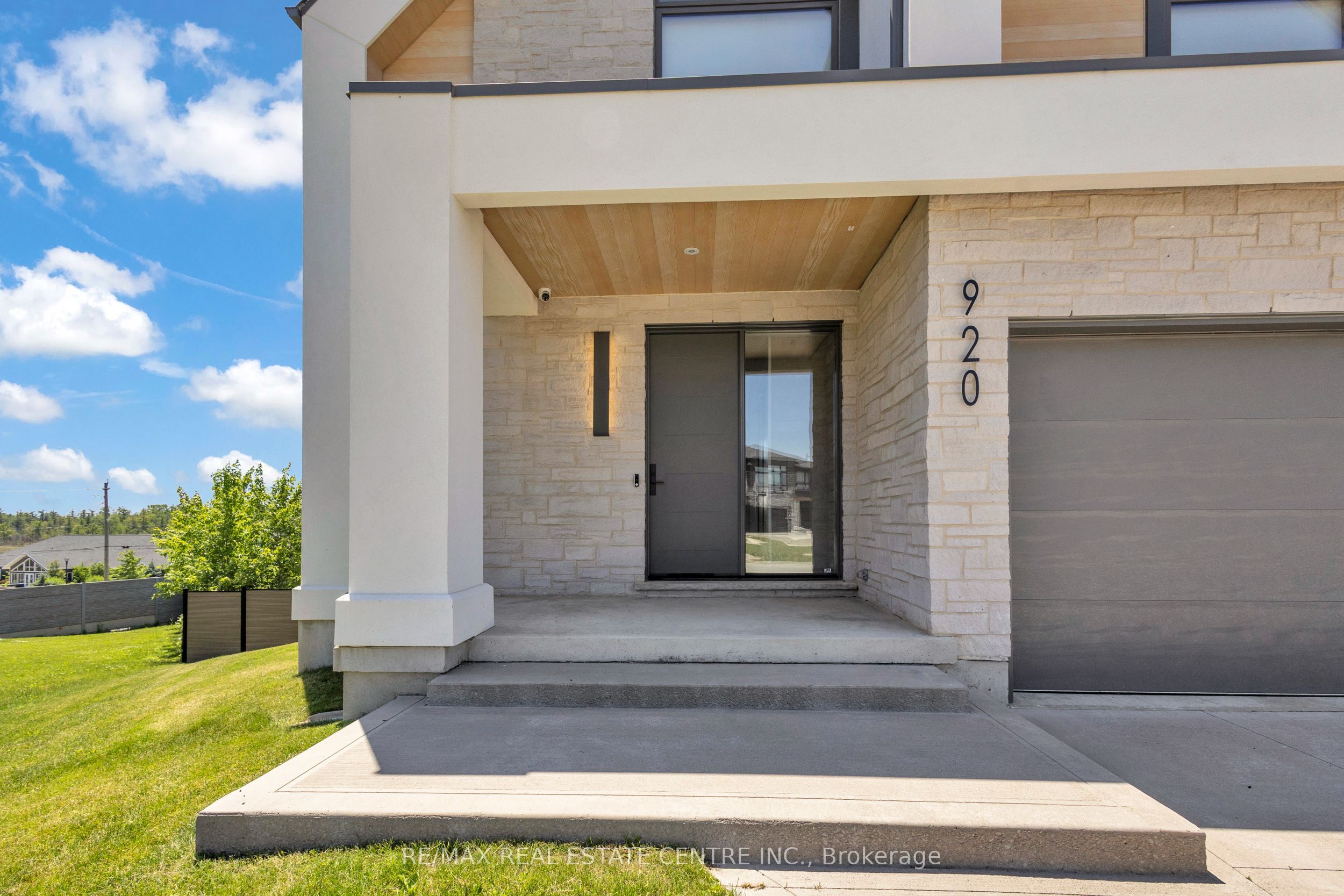 920 Thomas Pedder Court, Kitchener, ON N2P 0C2 photo 4