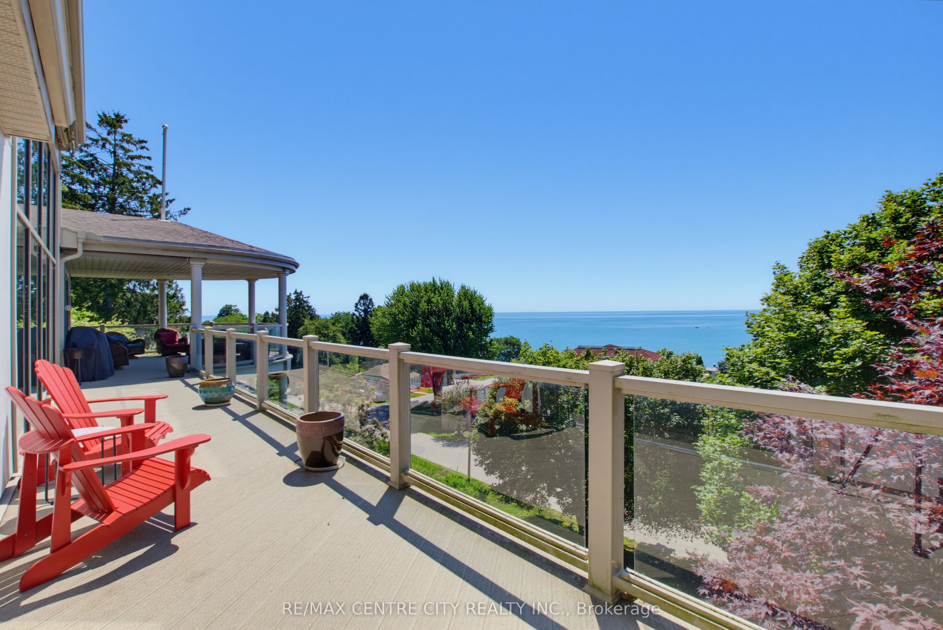 174 Brayside Street, Central Elgin, ON N5L 1A2 photo 2